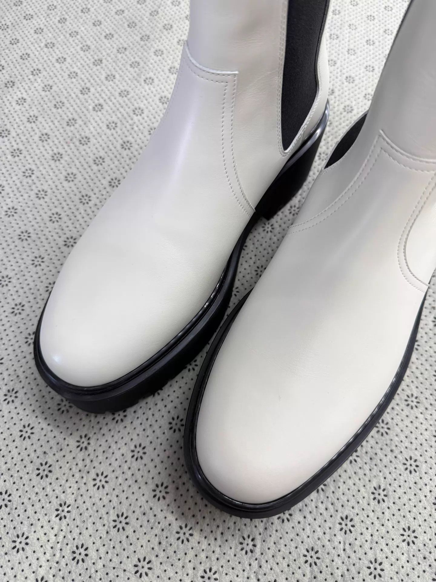 Hermes Hermes New Black White Colorblock Chelsea Boot EU38 Size US 7.5 / IT 37.5 - 3 Thumbnail