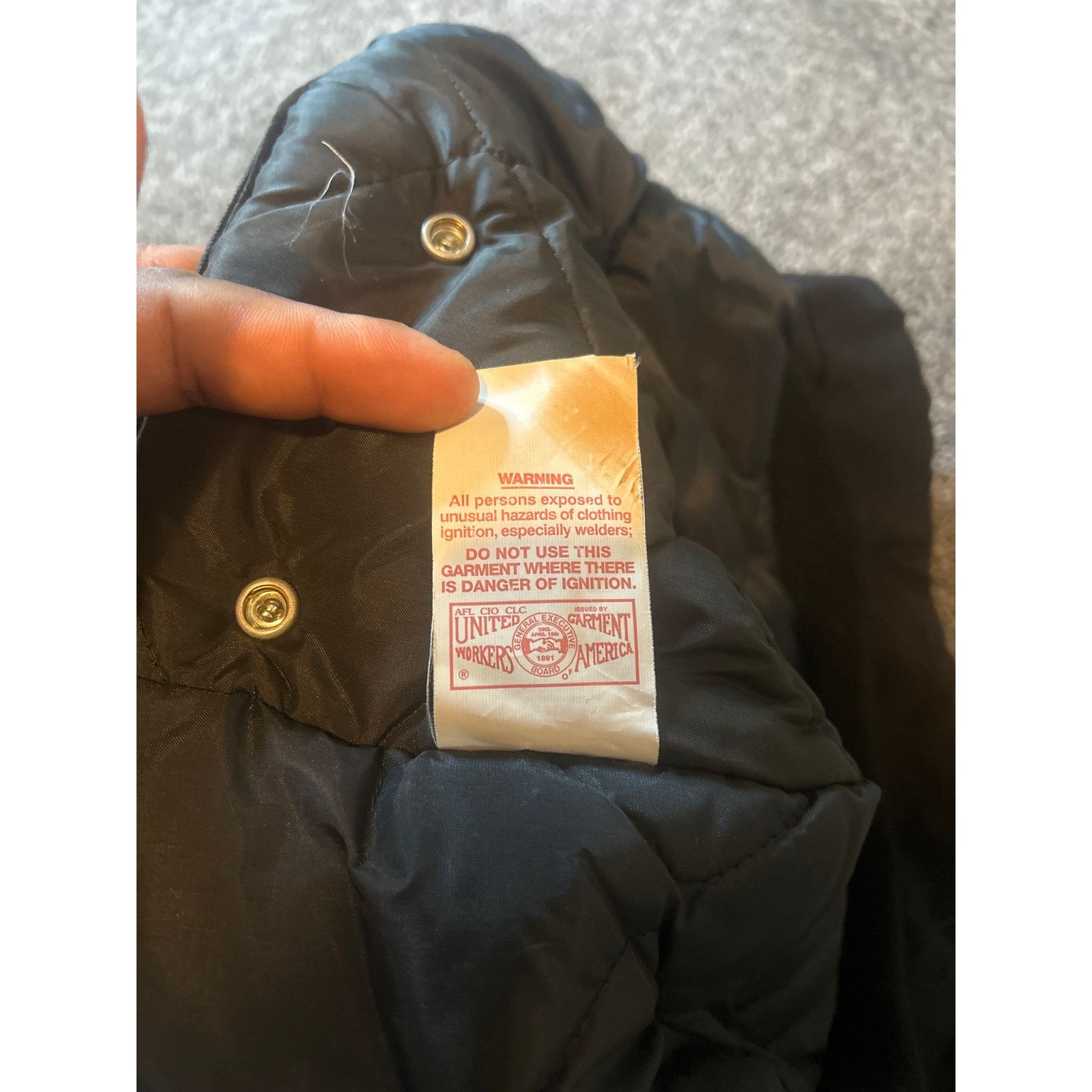 Carhartt Carhartt 1997 hood attachment in great shape A02blk Size US L / EU 52-54 / 3 - 5 Thumbnail