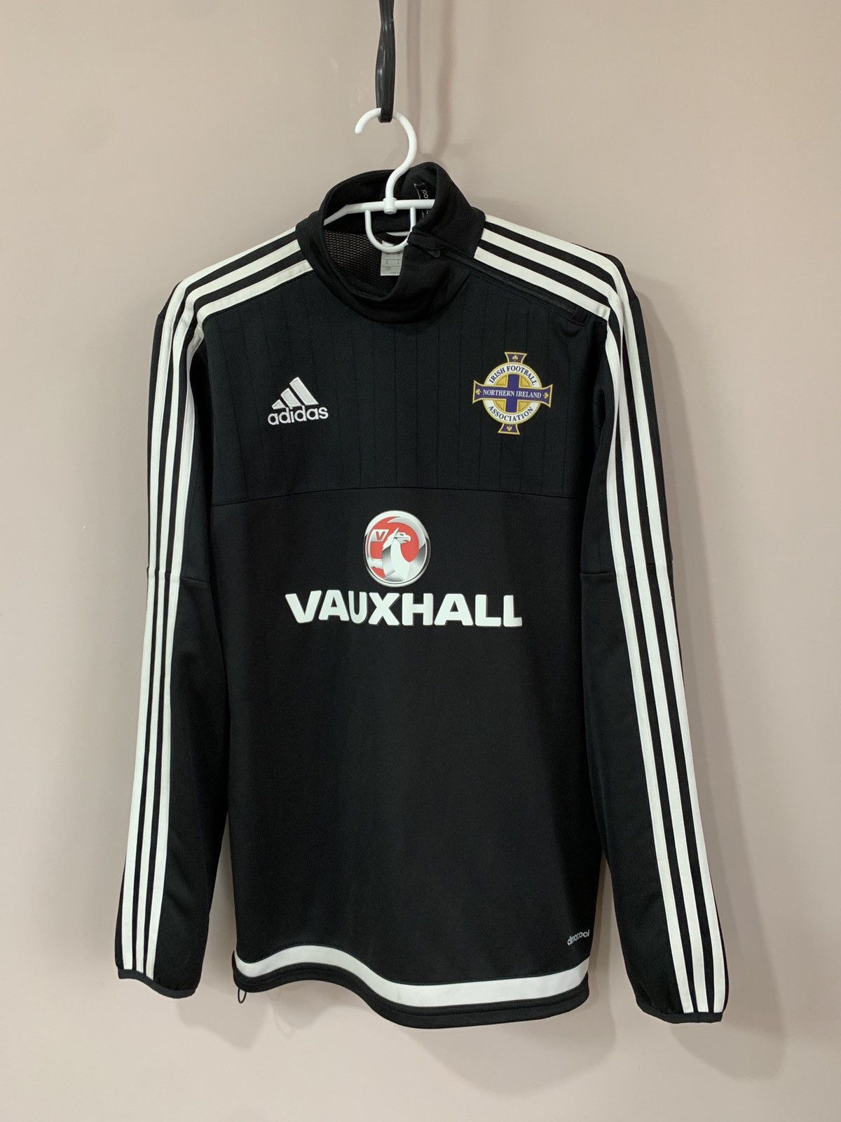 Adidas Northern Ireland 2015 Football Sweatshirt Adidas Soccer Sz S Size US S / EU 44-46 / 1 - 1 Thumbnail
