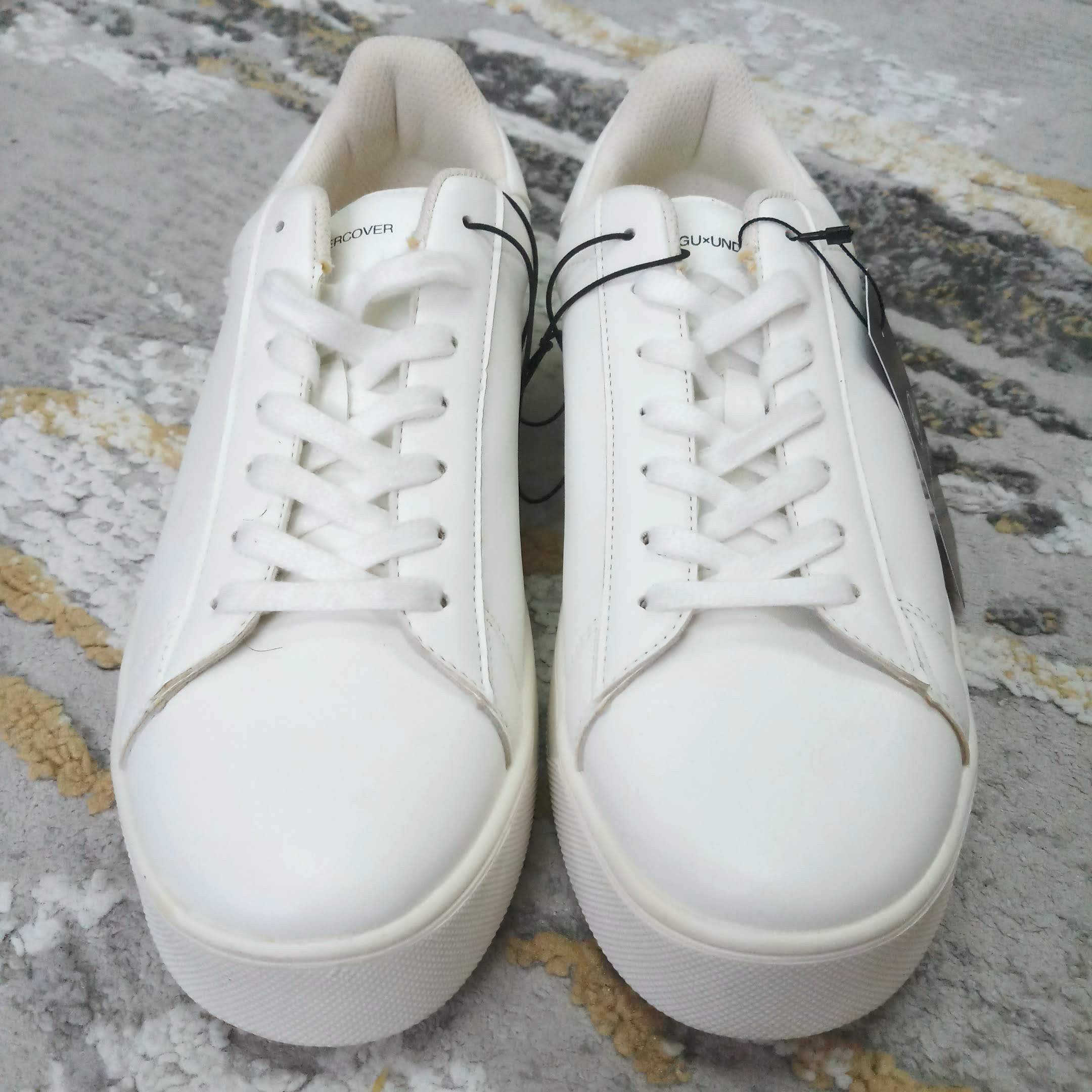 GU × Undercover GU x Undercover Jun Takahashi White Shoes Size US 7 / EU 40 - 2 Thumbnail
