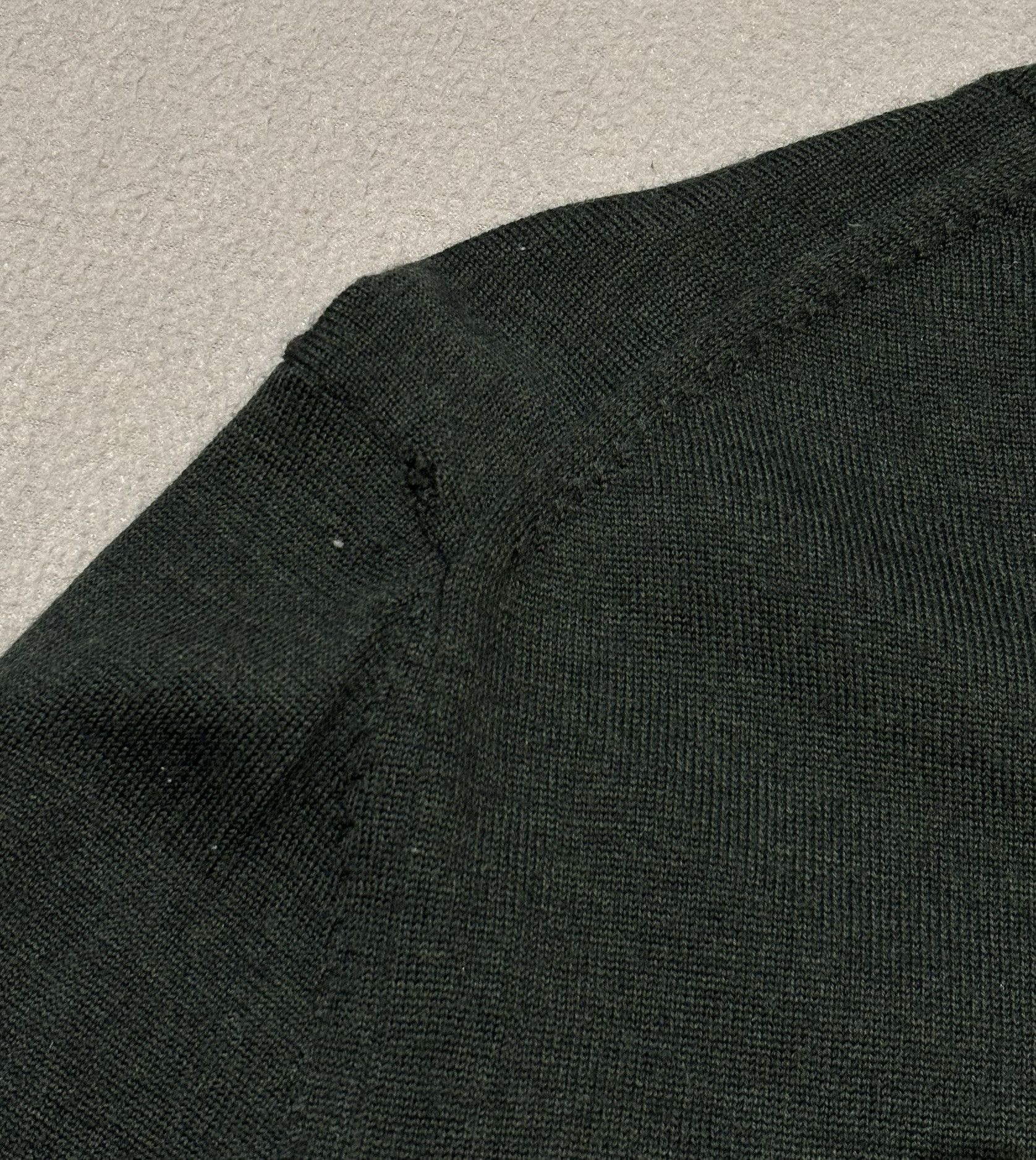 Fred Perry Fred Perry V-neck sweater 100% Wool size M Size US M / EU 48-50 / 2 - 13 Thumbnail