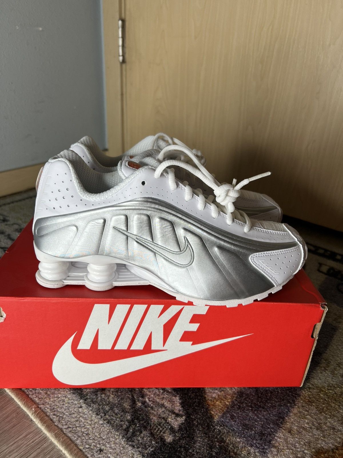 Nike Nike Shox R4 Size 8 Woman Size US 8 / IT 38 - 5 Thumbnail