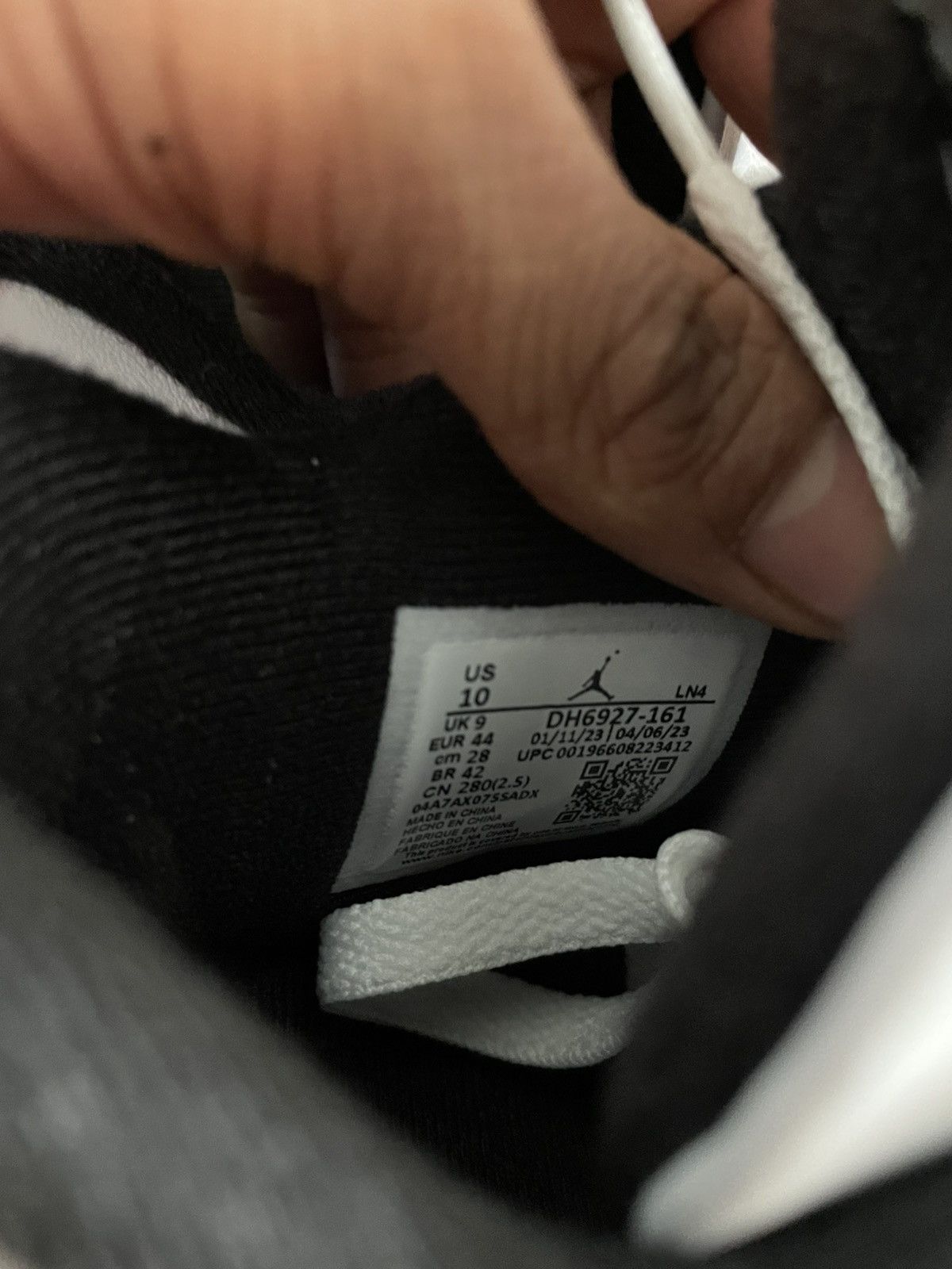 Jordan Brand Jordan 4 Red Cement Size US 10 / EU 43 - 8 Thumbnail
