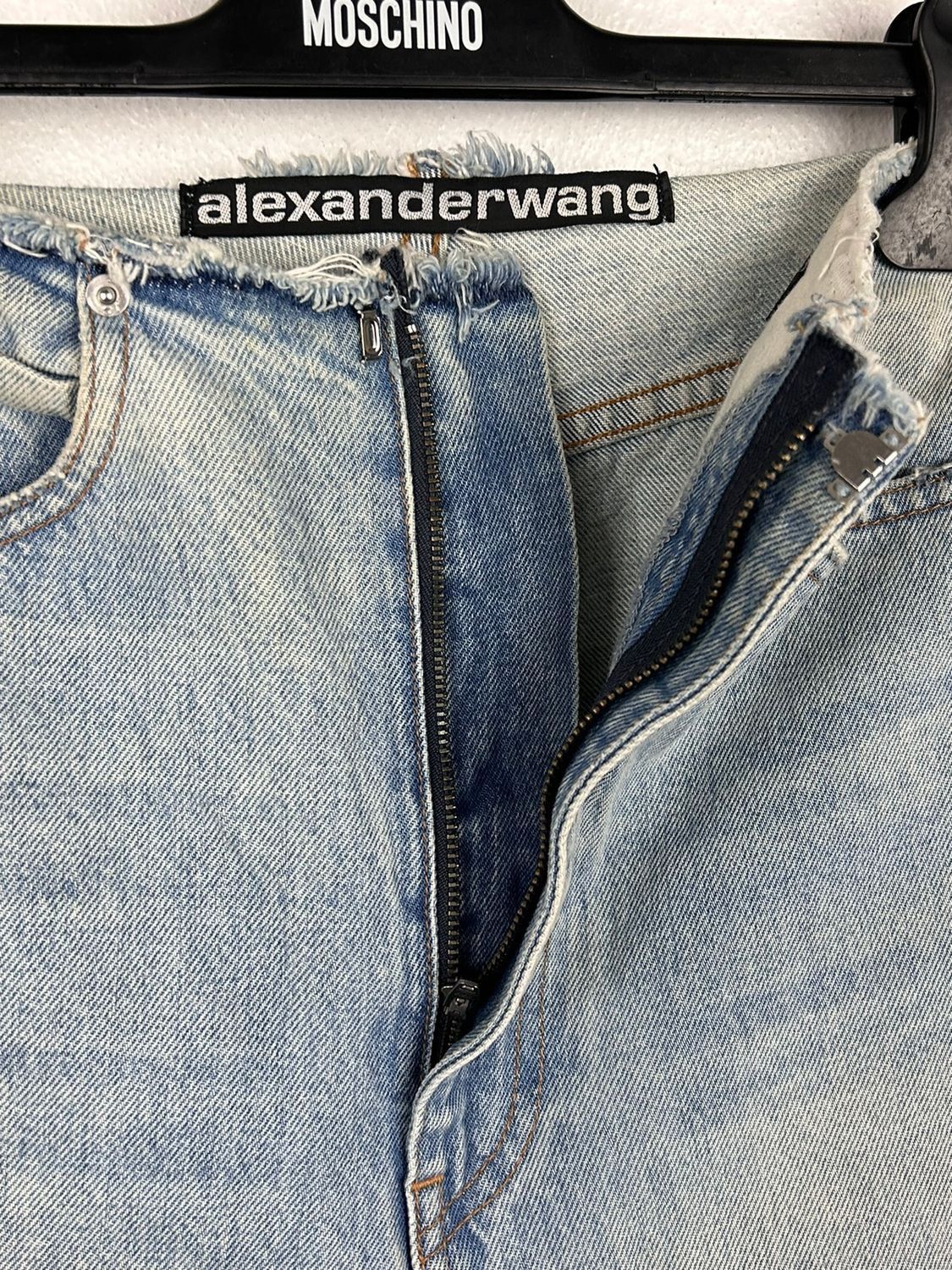 Alexander Wang Alexander Wang Light Wash Raw Hem Jeans Size 26 Size 26" / US 2 / IT 38 - 4 Thumbnail