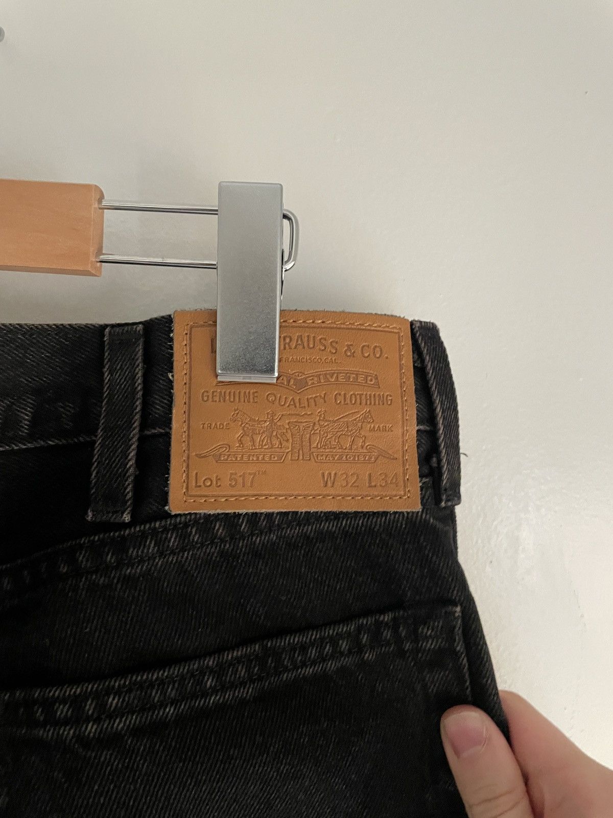 Levi's Levi 517 Black Slim Mid Rise Flared Denim Size US 31 - 7 Thumbnail