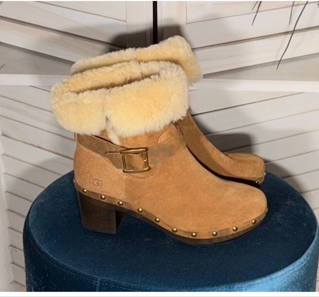 Ugg UGG brown suede leather shearling cuff clog ankle boots 7 Size US 7 / IT 37 - 2 Thumbnail