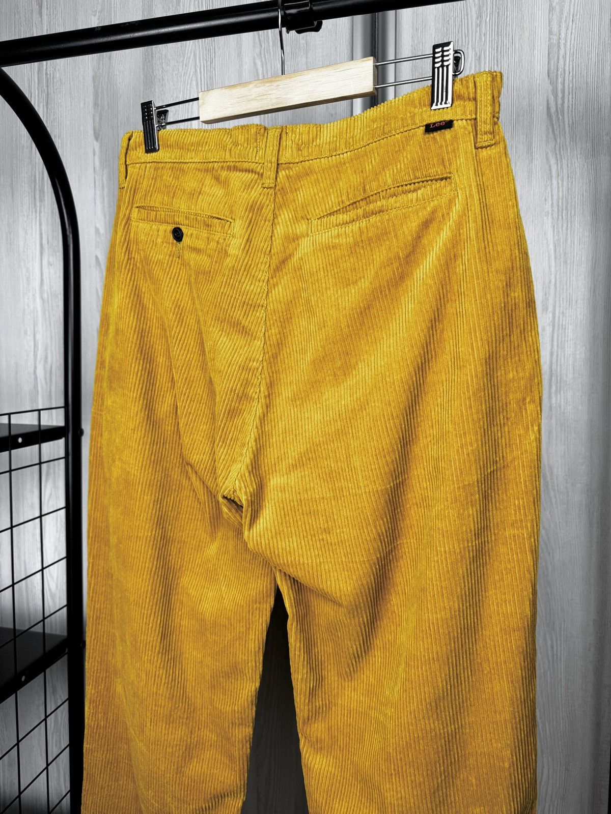 Lee LEE Corduroy Relaxed Chino Nugget Gold Cropped Size US 29 - 6 Thumbnail