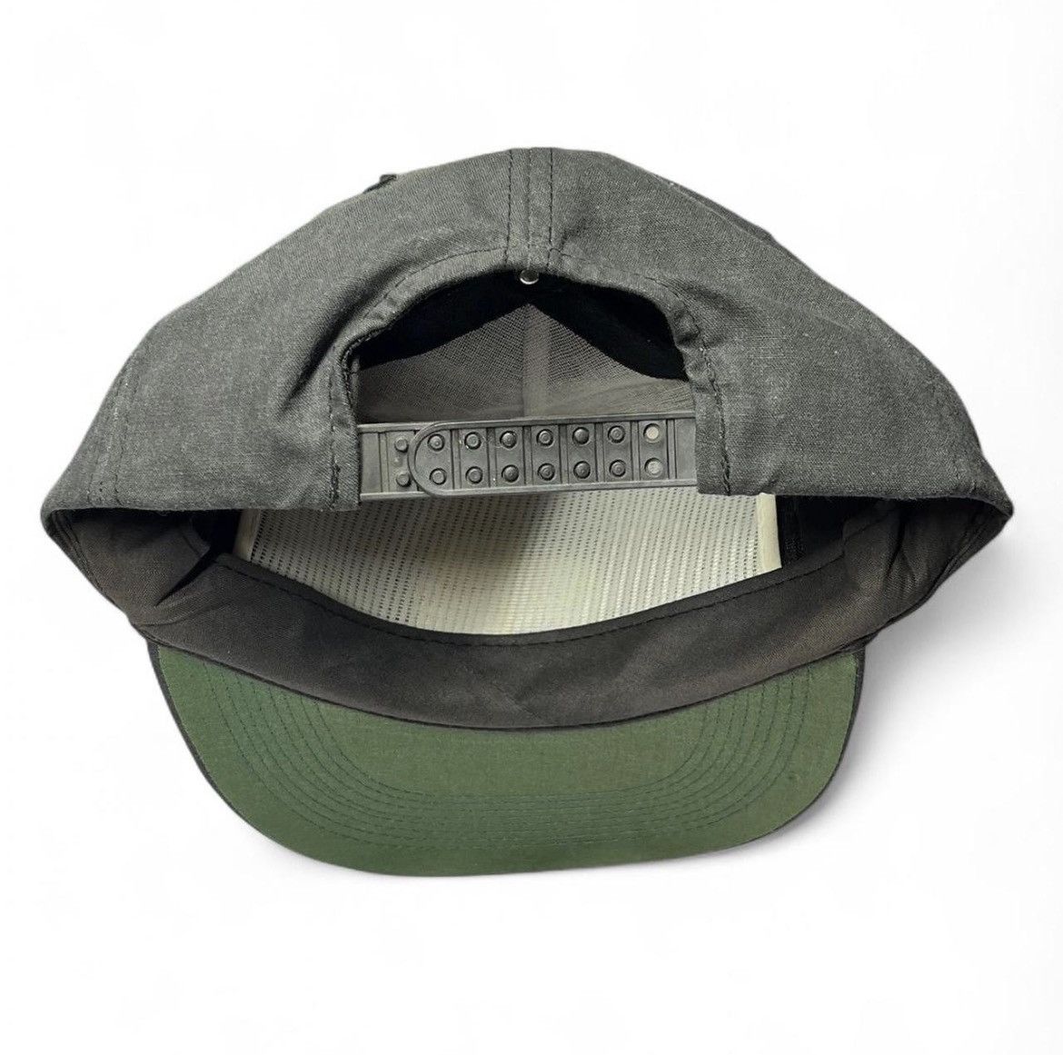 Calvin Klein Vintage DEADSTOCK Snapback Calvin Klein-Myrtle Beach collab Size ONE SIZE - 3 Thumbnail