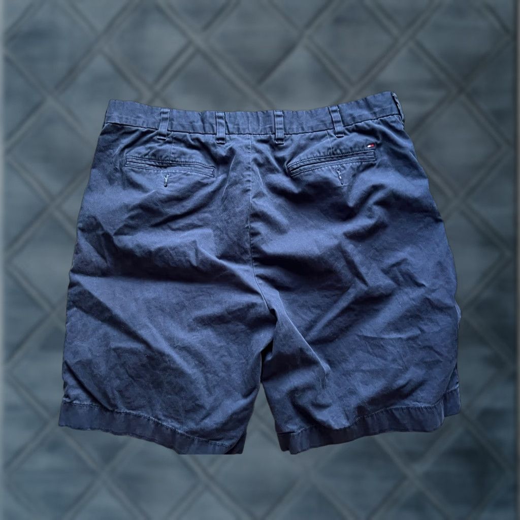 Tommy Hilfiger Tommy Hilfiger Navy Blue Flat Front Logo Print Chino Shorts Mens 38 Classic Fit Size US 38 / EU 54 - 1 Thumbnail