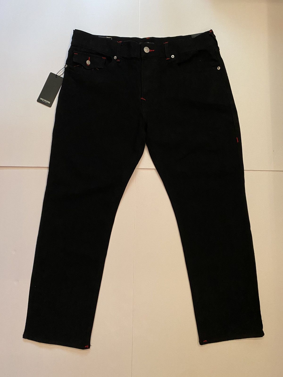 True Religion True Religion Ricky Relaxed Straight Black Red Mens 36 NWT Size US 36 / EU 52 - 1 Thumbnail