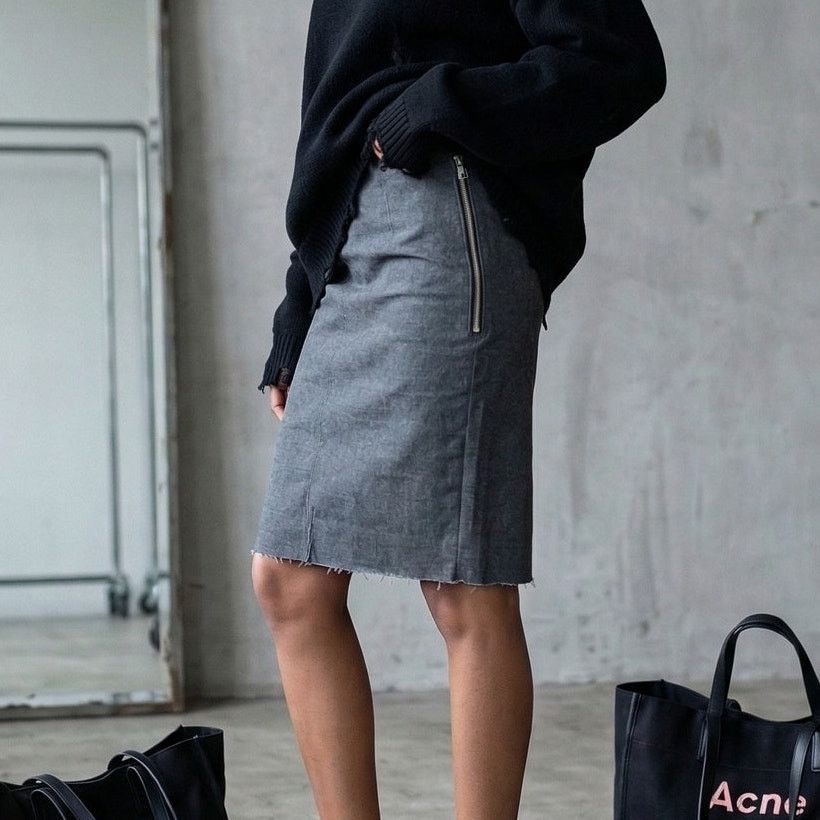 Acne Studios Acne Studios Linen Blend Ginger Twill skirt in gray size 36 Size 25" / US 0 / IT 36 - 1 Thumbnail
