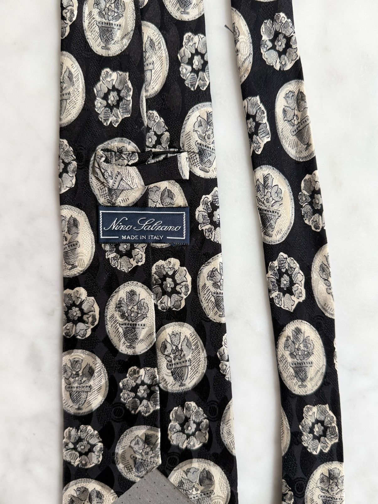 Other Vintage Black Medallion Print Silk Tie Italian Neoclassical Size ONE SIZE - 2 Thumbnail