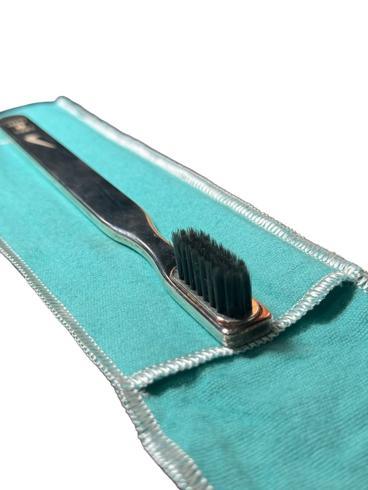Nike × Tiffany & Co. Tiffany & Co. Nike Sterling Silver Shoe Brush Rare Limited Size ONE SIZE - 7 Thumbnail