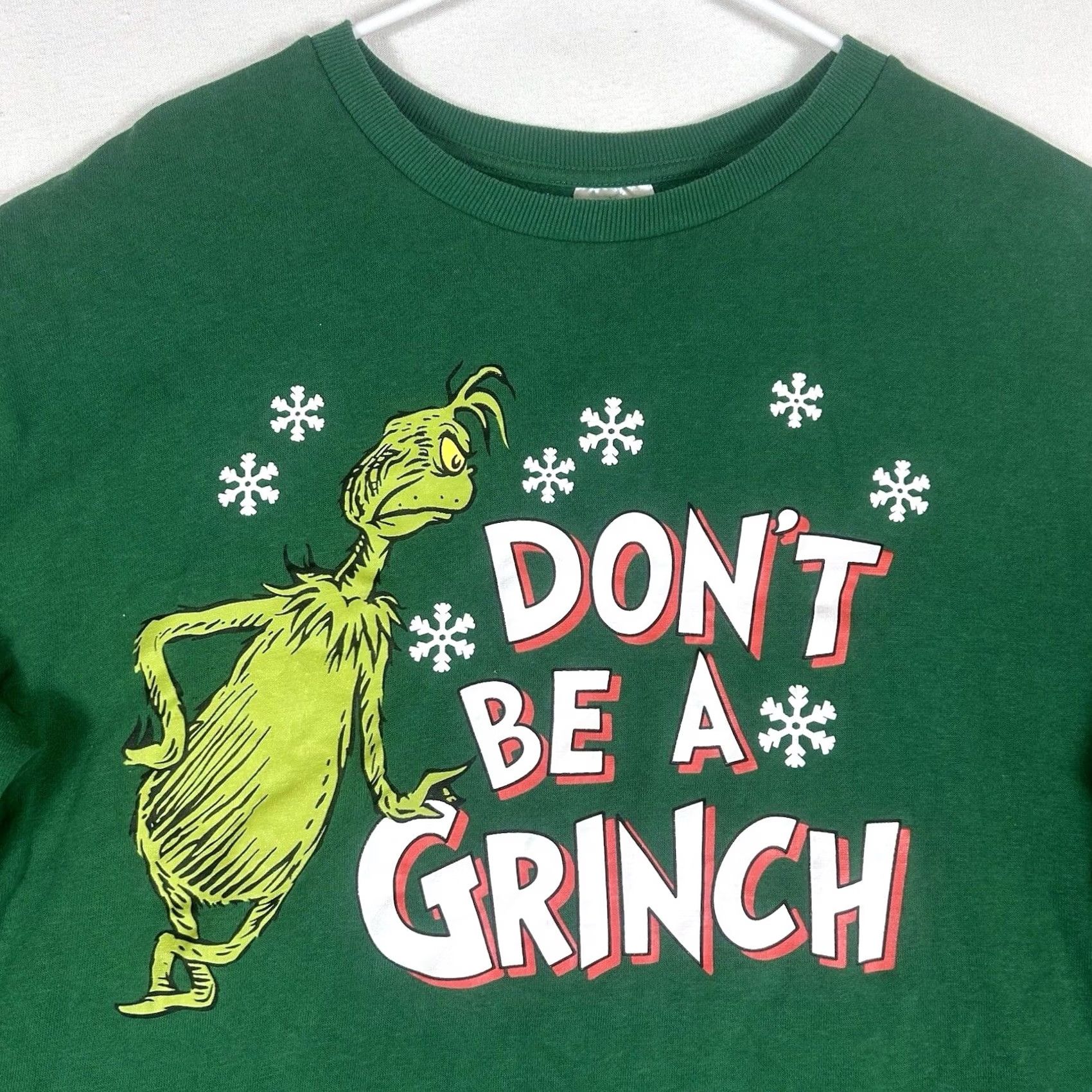 Vintage VINTAGE The Grinch Sweatshirt Mens 3XL Green Long Sleeve Crew Neck Christmas Holiday Graphic Print Pullover Knit Casual Housewear Size US XXL / EU 58 / 5 - 2 Thumbnail
