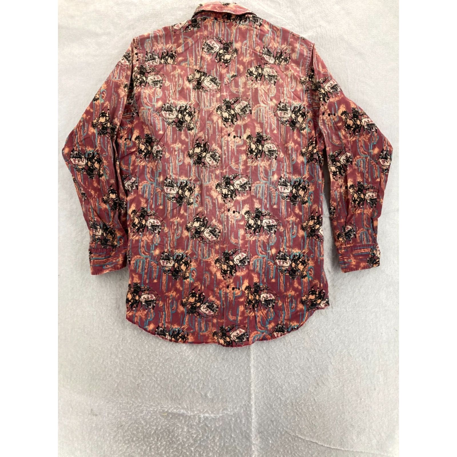 Wrangler VINTAGE Wrangler Western Shirt Cowboy Cut MENS 17 34 Horse Print Red PolyCotton Button-Up Cowboy Western Mens Shirt Size US XL / EU 56 / 4 - 7 Thumbnail