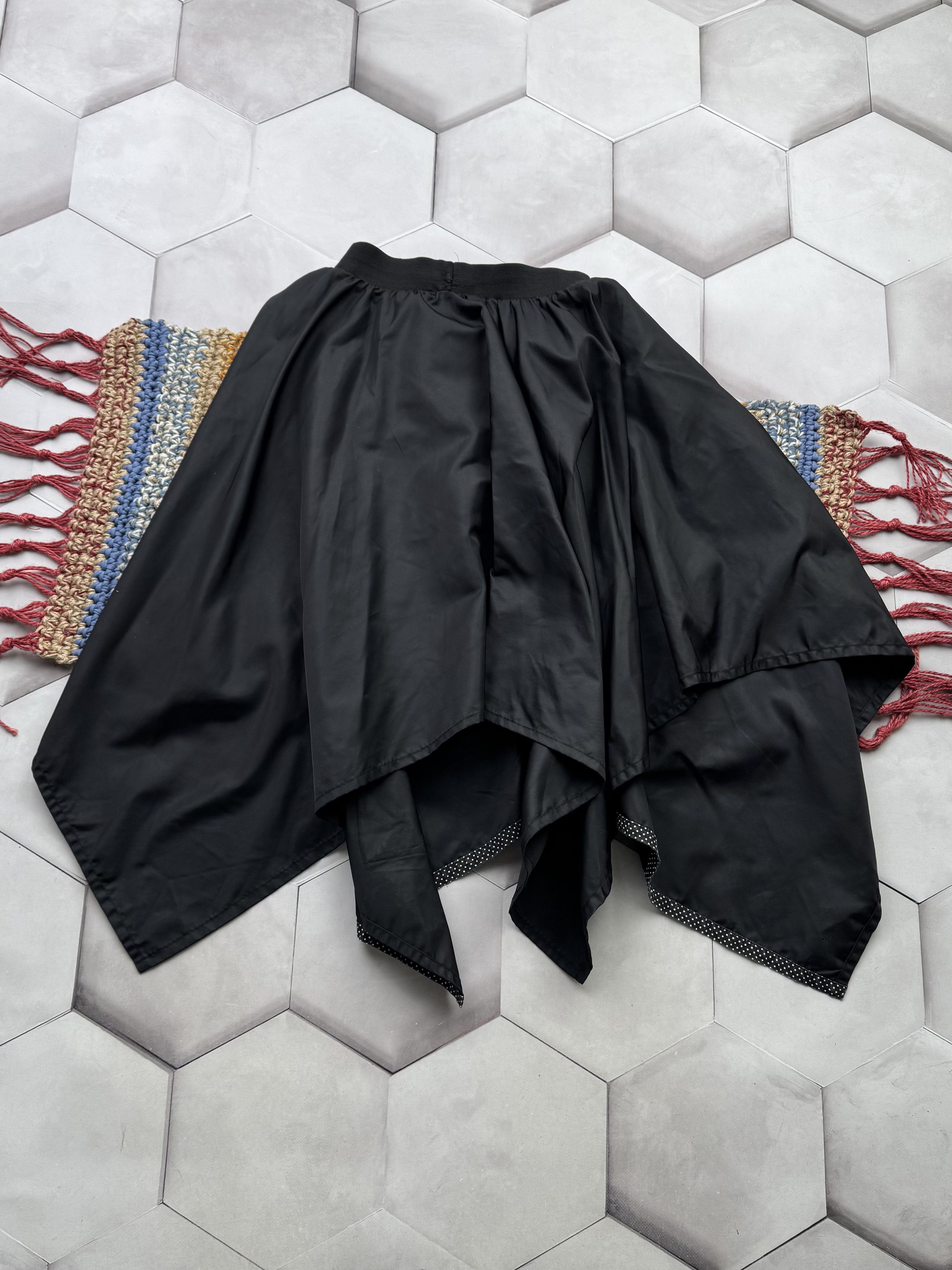 Vintage Vintage Asymmetry Flare Skirt (E4) Size 27" / US 4 / IT 40 - 5 Thumbnail