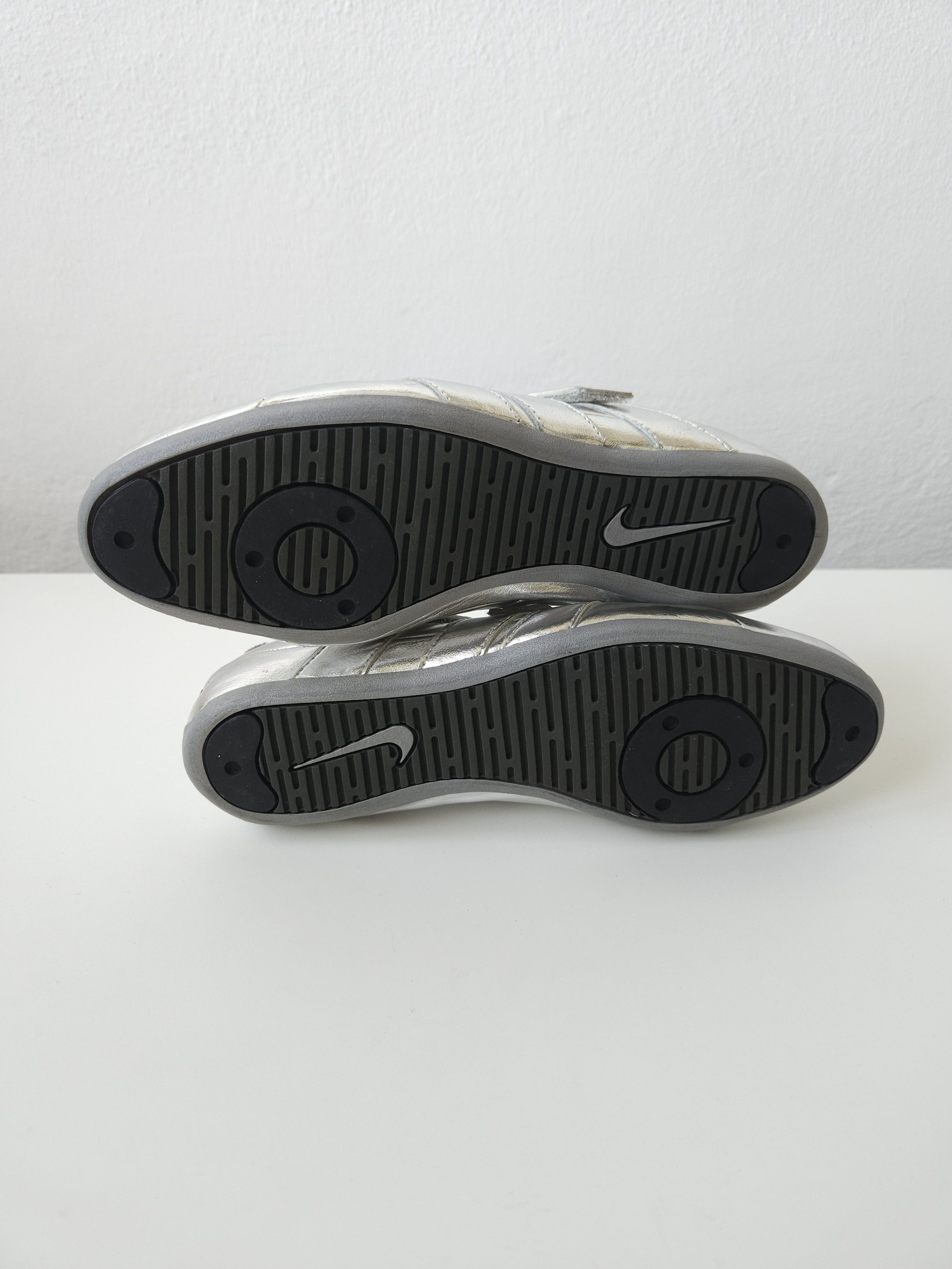Nike Vintage y2k nike fixed speed v silver Size US 6.5 / IT 36.5 - 12 Thumbnail