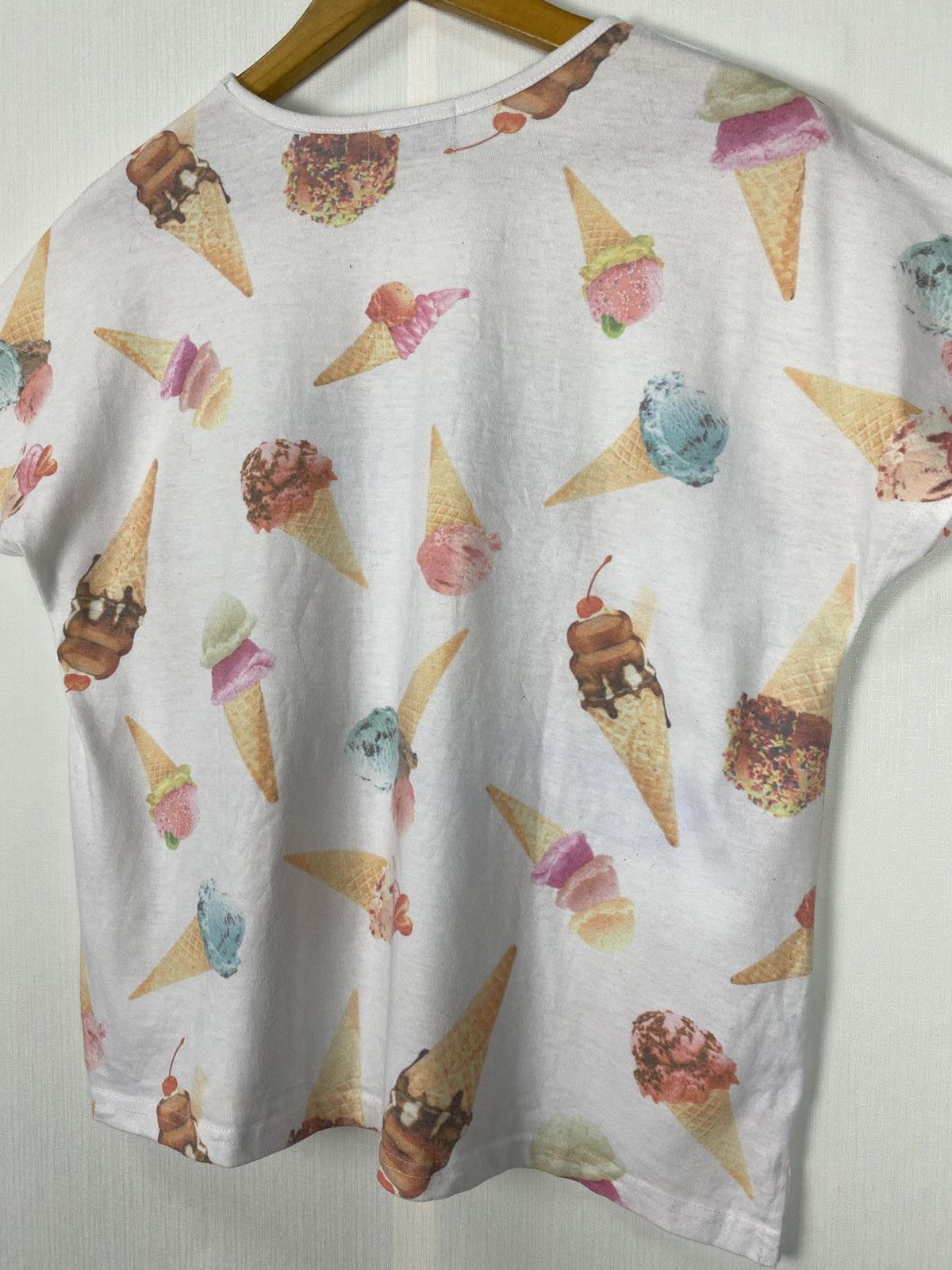 Fiorucci Fiorucci Womens Tee Size M / US 6-8 / IT 42-44 - 7 Thumbnail