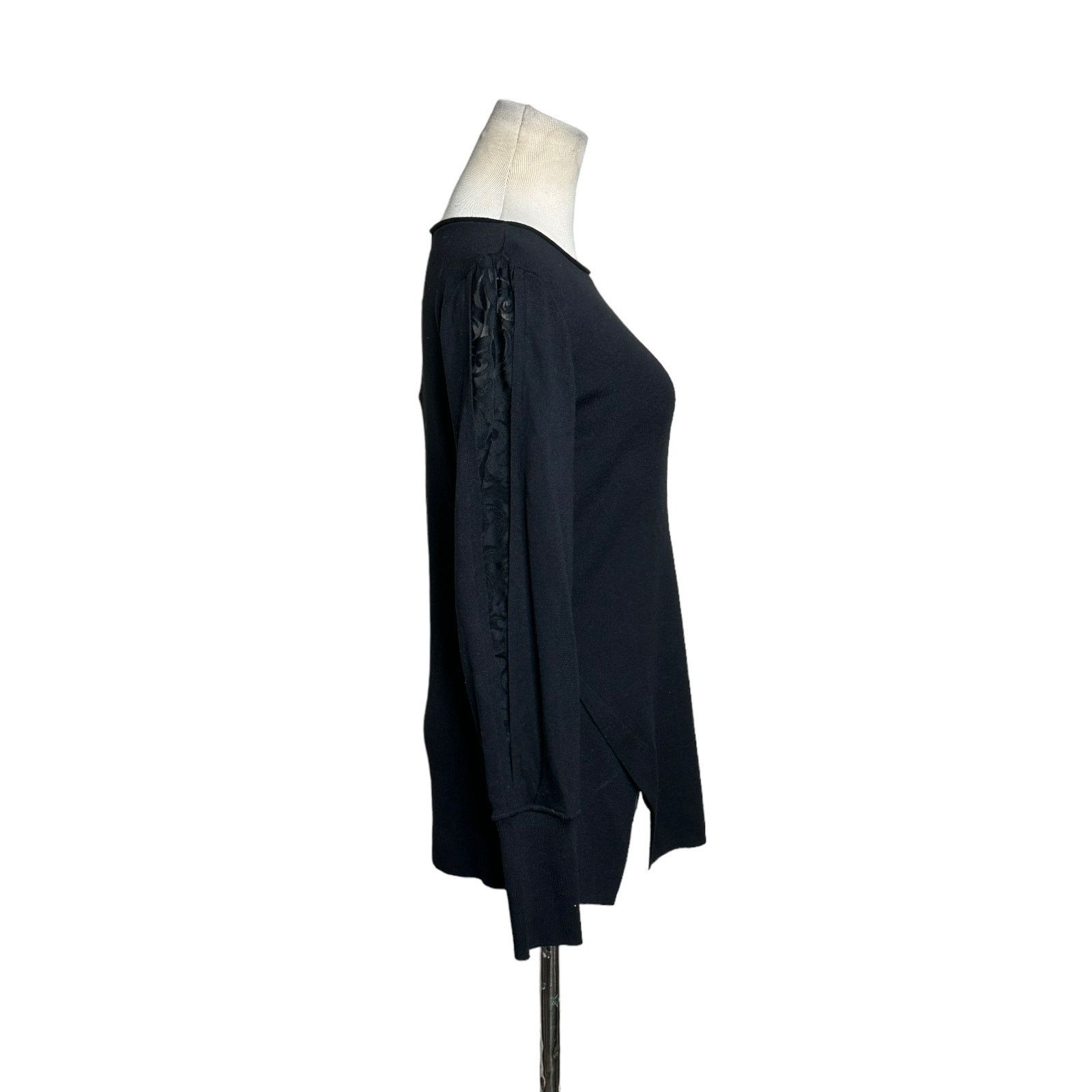 NIC+ZOE Nic+Zoe Black Flash Of Lace Boat Neck Sweater size small Size S / US 4 / IT 40 - 10 Thumbnail