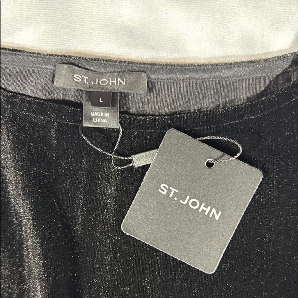 St. John St. John Black Boxy Relaxed Short Sleeve Tee Size L / US 10 / IT 46 - 2 Thumbnail