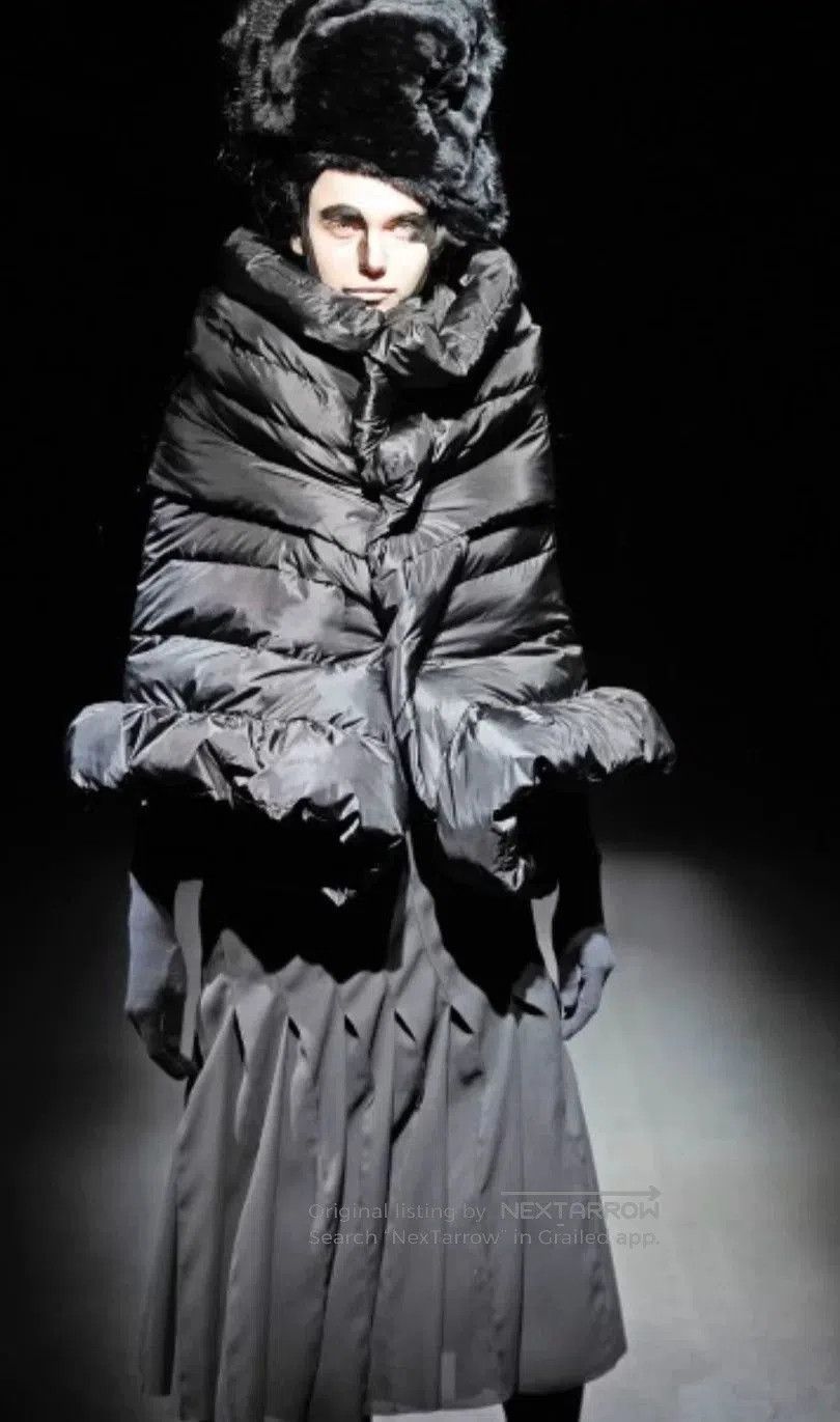 Junya Watanabe junya watanabe black draped half skirt. Size US 26 / EU 42 - 2 Thumbnail