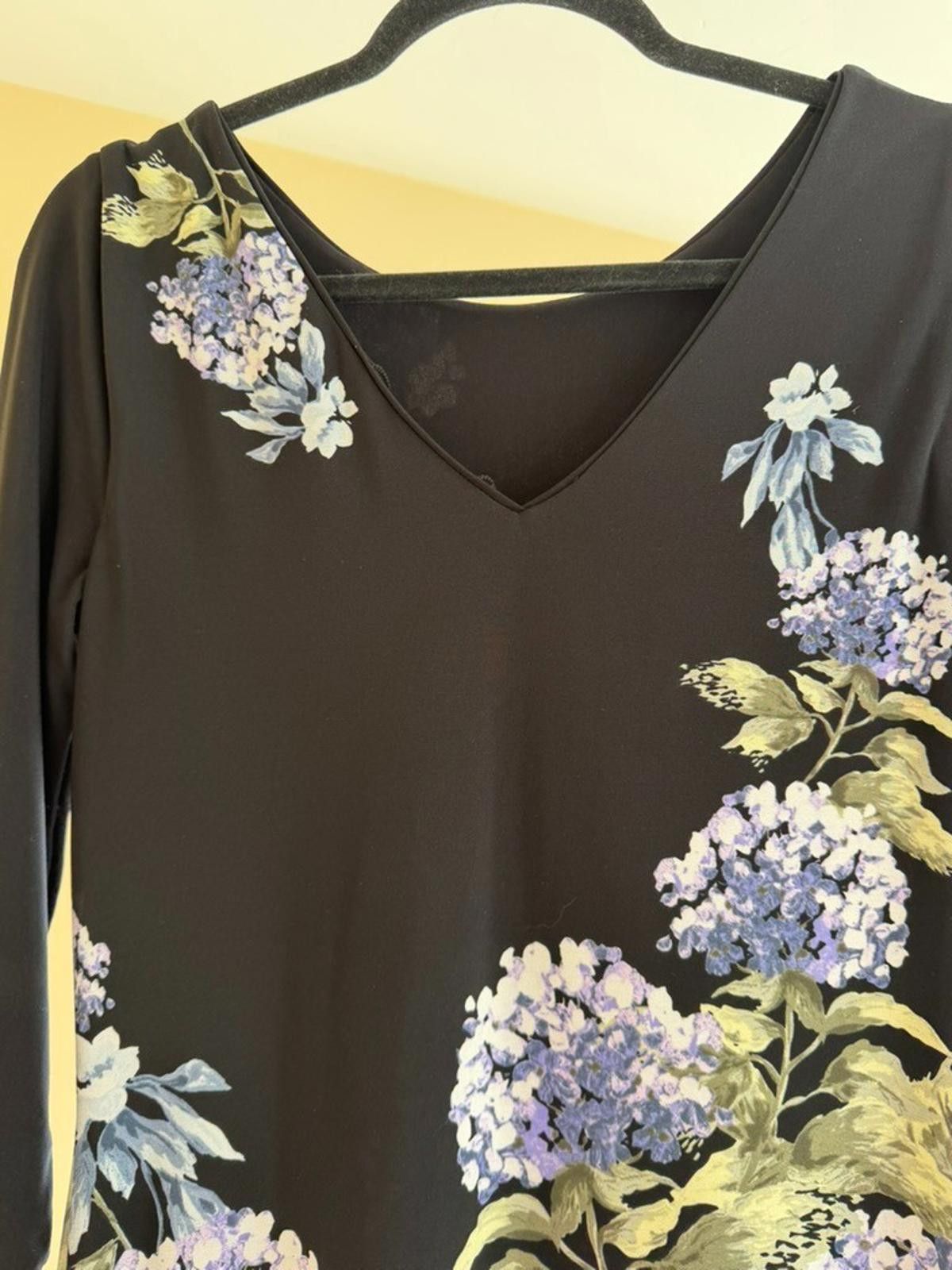 Other WHBM Small 3/4 Long Sleeve Floral Stretch Black Periwinkle Size S / US 4 / IT 40 - 4 Thumbnail
