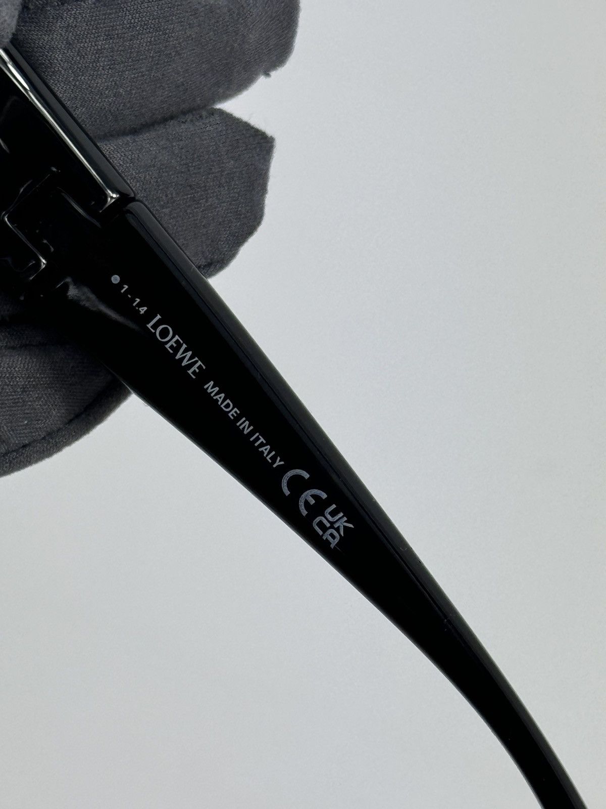 Loewe LOEWE BLACK SUNGLASSES Size ONE SIZE - 6 Thumbnail