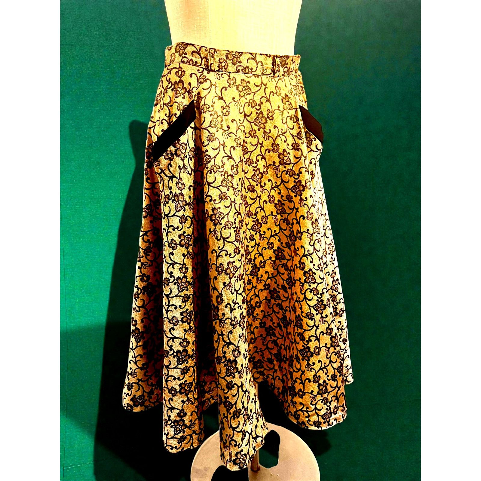 Vintage 60s Mid Century Chic Gold Lamé A-Line Skirt Black Brocade Size 27" / US 4 / IT 40 - 4 Thumbnail