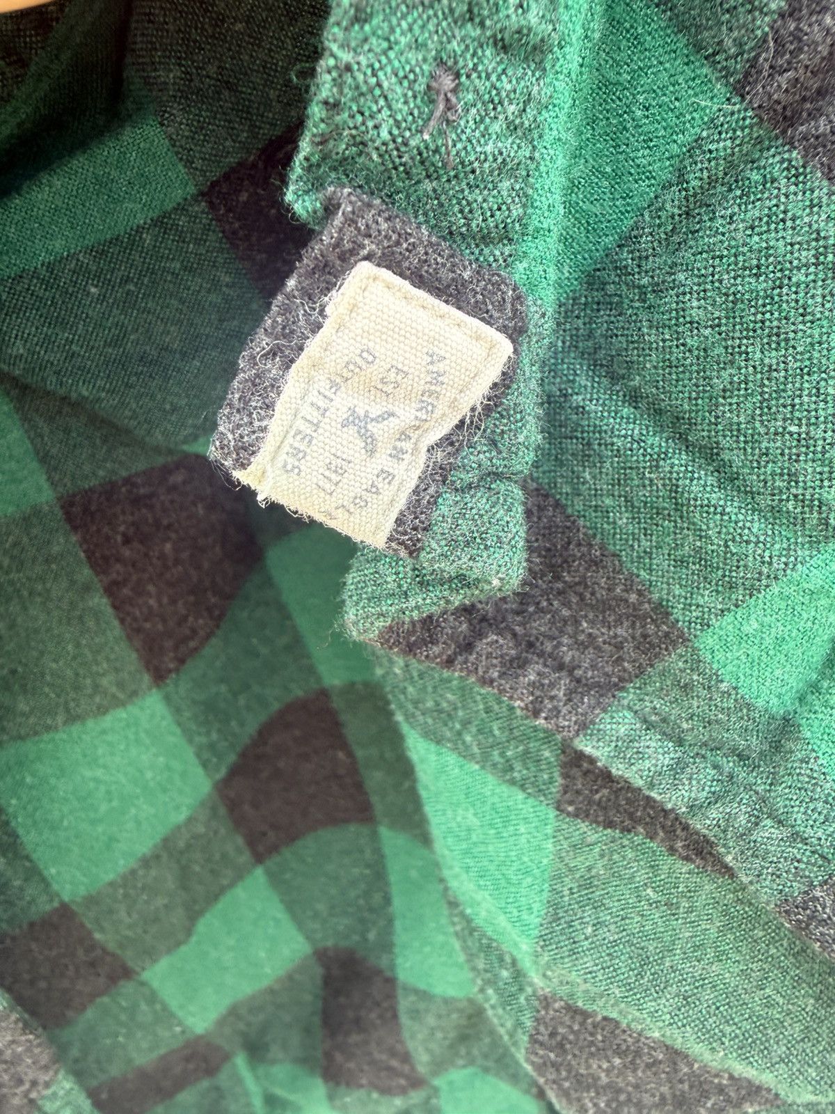 American Eagle Outfitters American Eagle Green & Black Plaid Flannel Shirt Boyfriend Size XS / US 0-2 / IT 36-38 - 4 Thumbnail