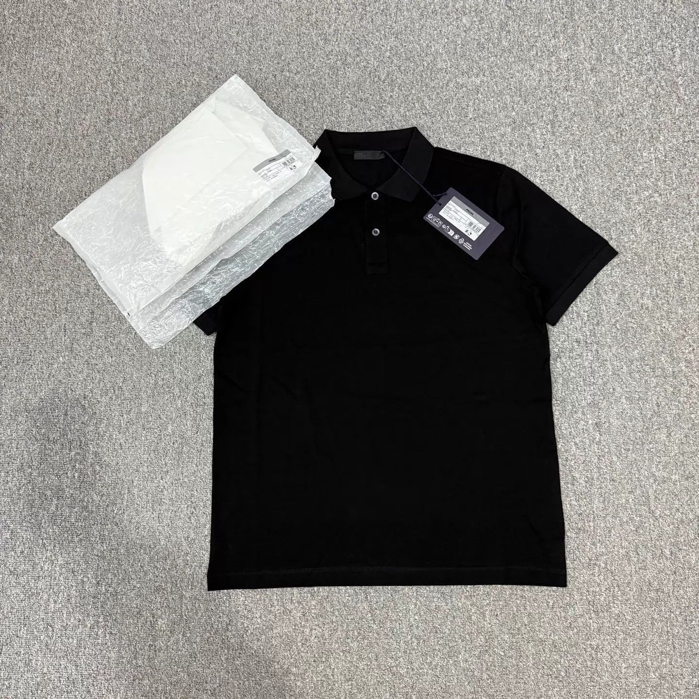 Prada Black Short-Sleeve Polo Shirt Size L Size US L / EU 52-54 / 3 - 1 Thumbnail