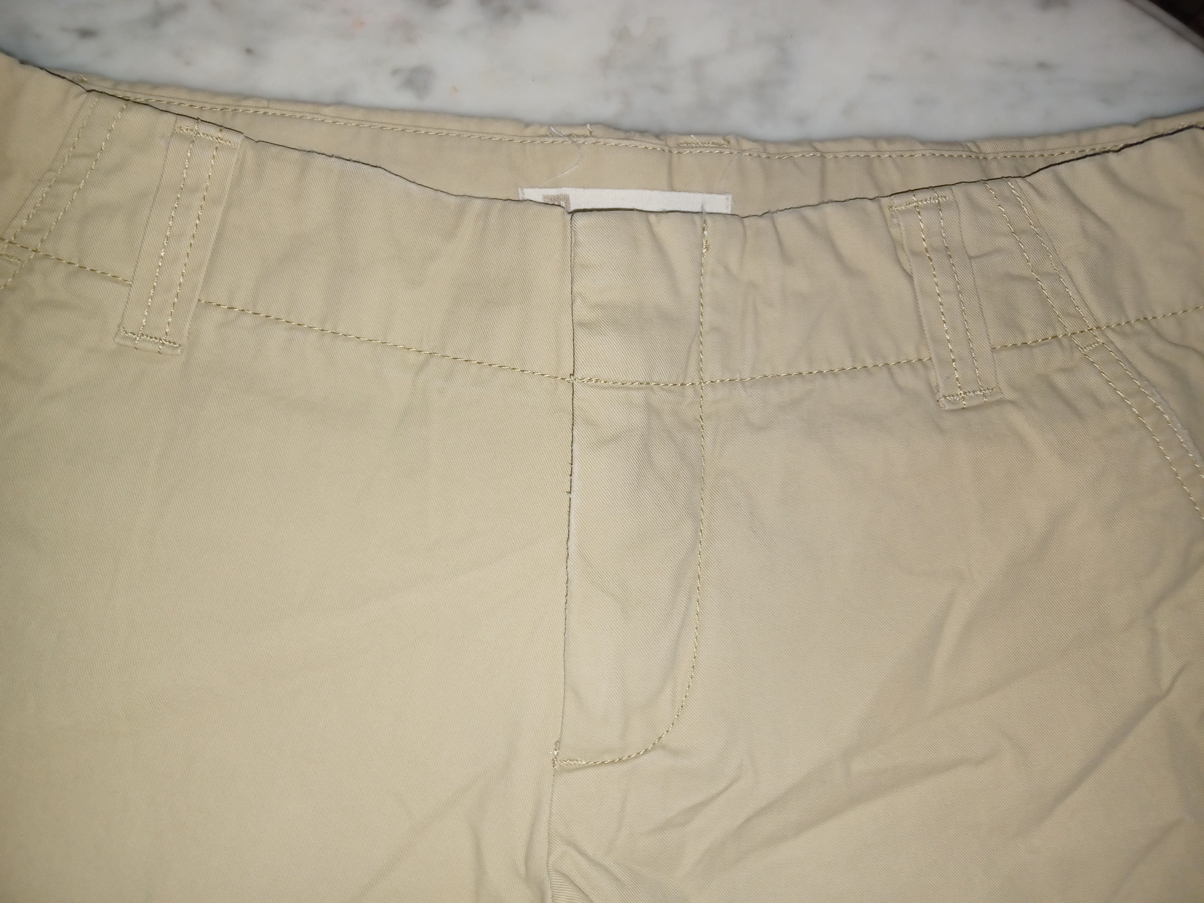 Gap GAP Women's Shorts SZ 8 Tan Size 30" / US 8 / IT 44 - 2 Thumbnail