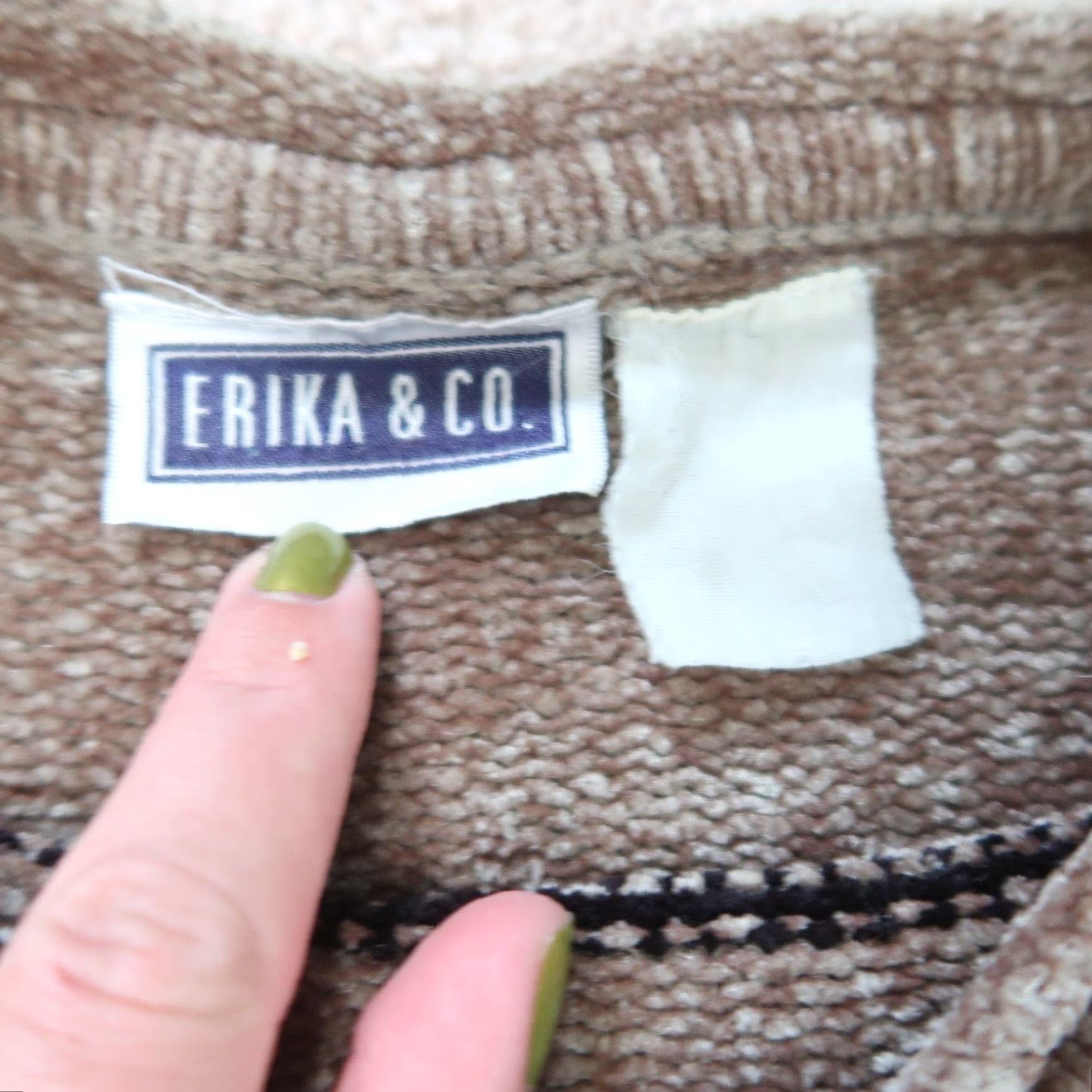 CO VINTAGE Erika & Co taupe tan & black striped chenille knit sweater L Mens Size L / US 10 / IT 46 - 4 Thumbnail