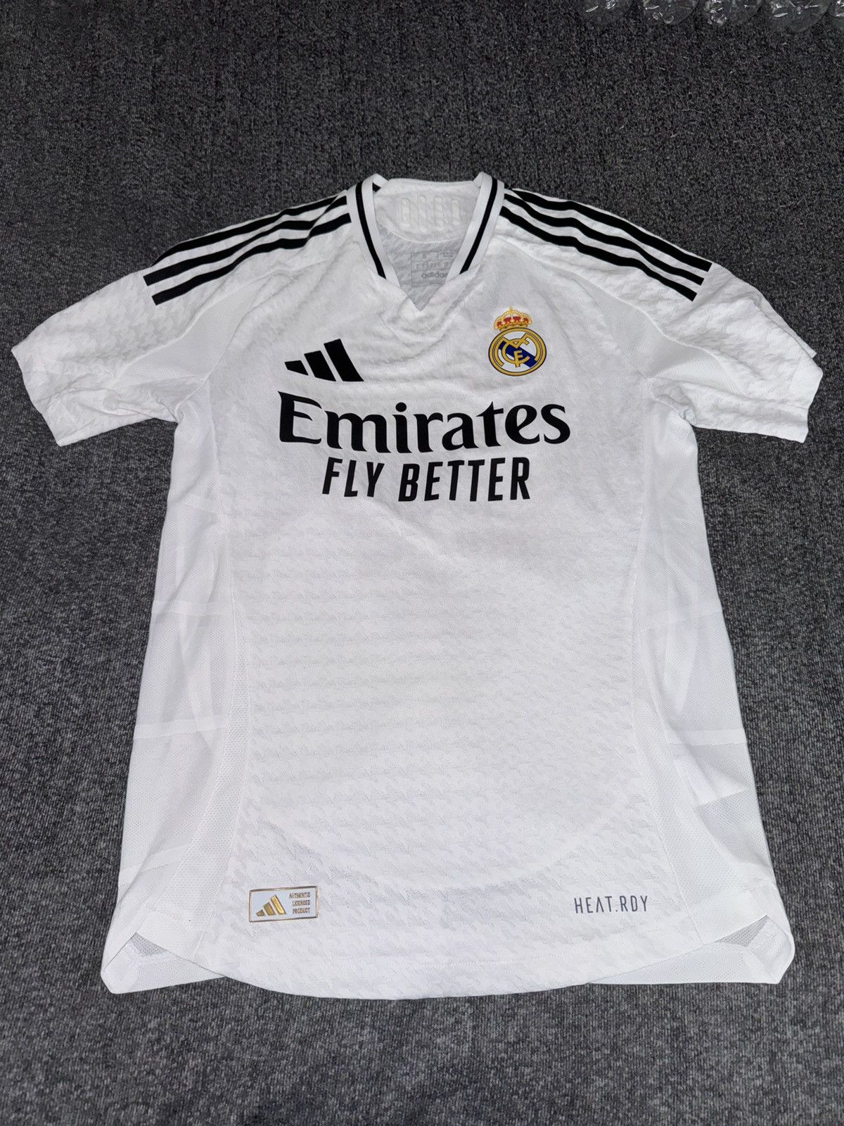 Adidas Real Madrid Kylian Mbappé 24/25 Home Jersey Size US S / EU 44-46 / 1 - 2 Thumbnail