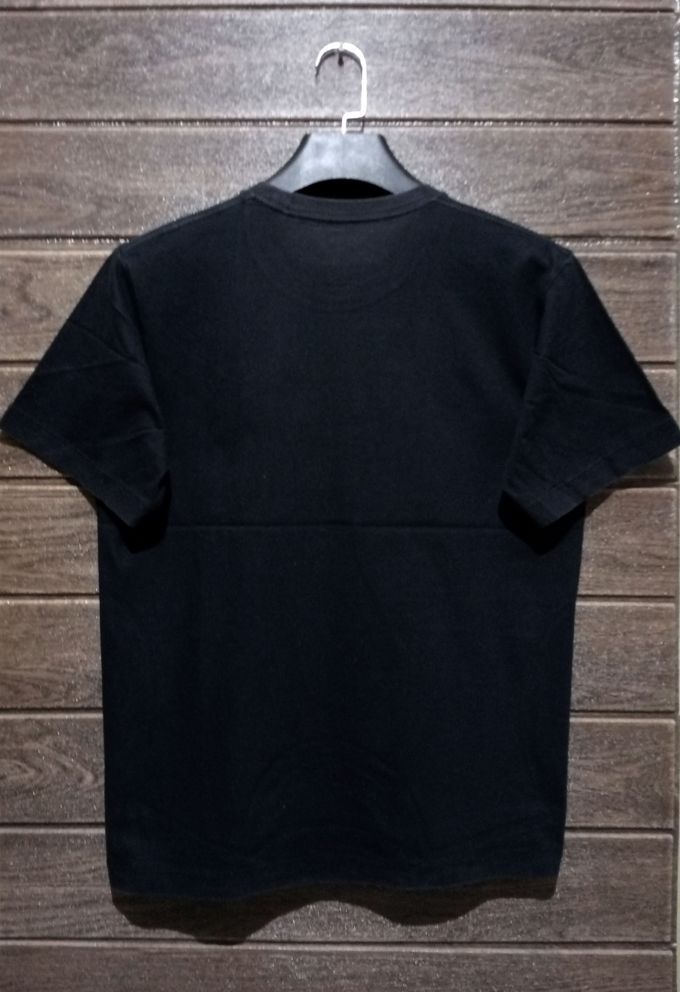 Kaws × Peanuts KAWS X PEANUTS Skateboard Single Stitch Uniqlo Tee Size US L / EU 52-54 / 3 - 7 Thumbnail