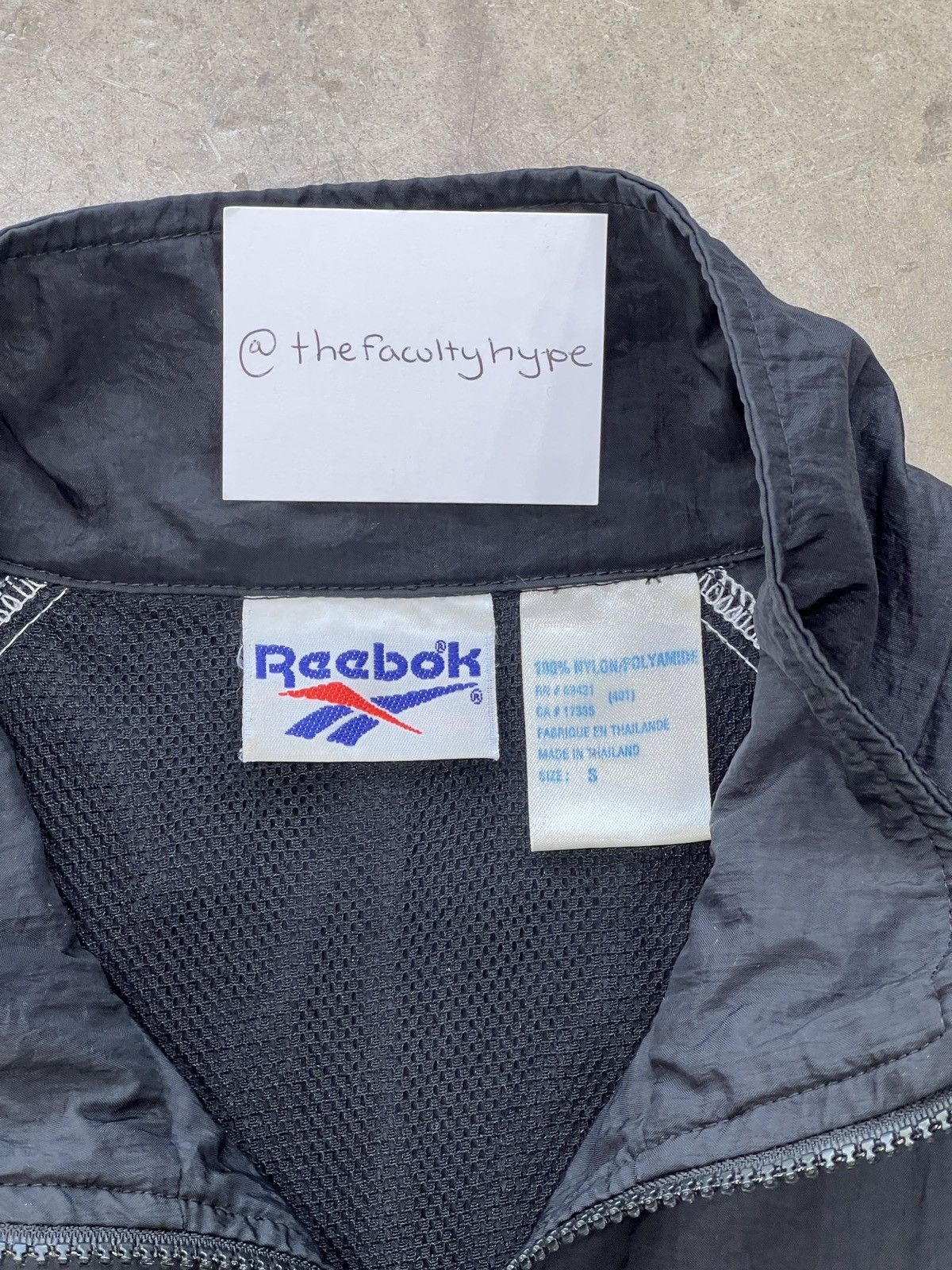 Reebok × Vintage Vintage 90s Reebok Windbreaker Black Full Zip Jacket Small Size US S / EU 44-46 / 1 - 3 Thumbnail