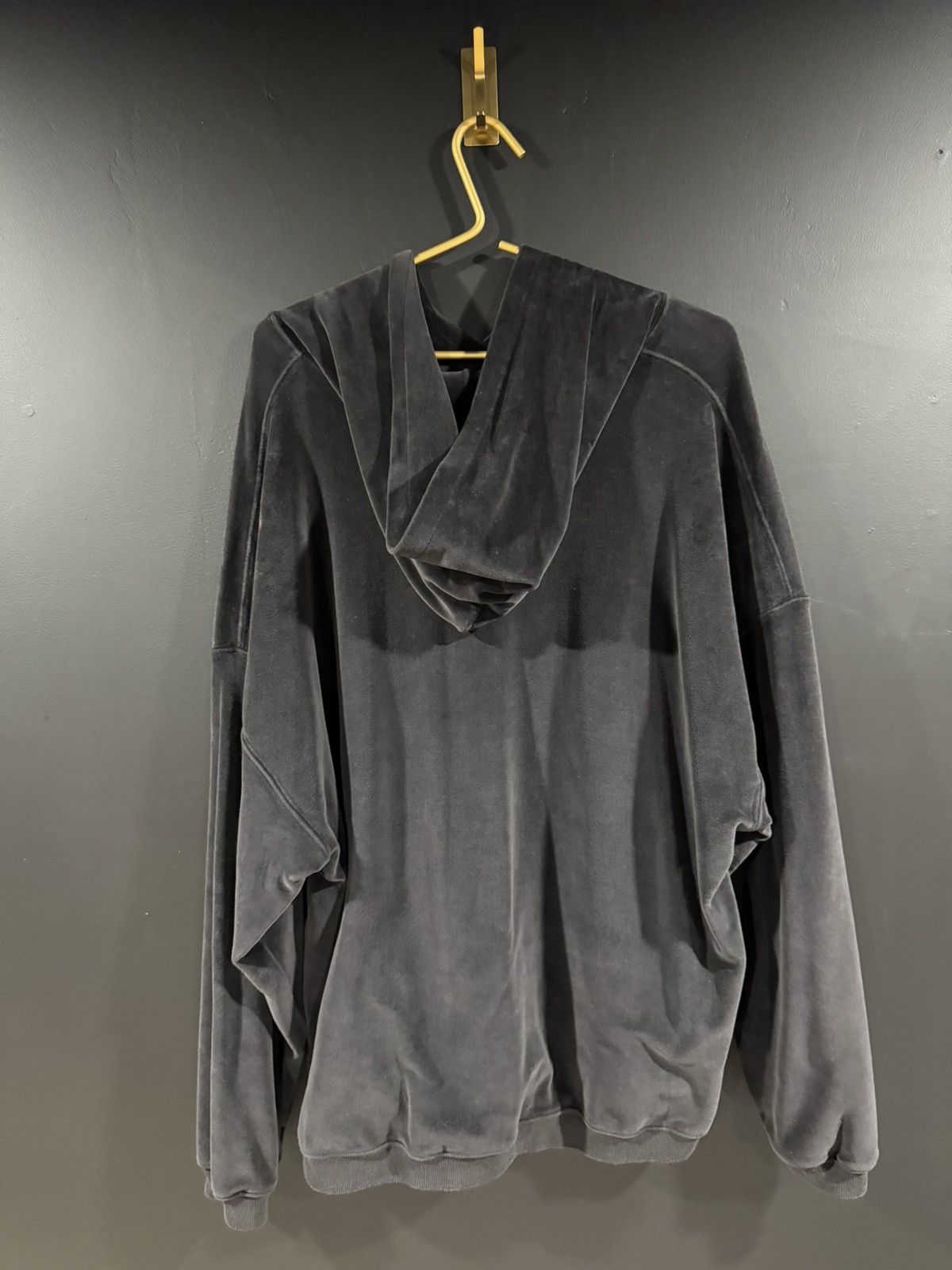 Other Yeezy Season 5 Kanye West Ye Calabasas Crest Velour Hoodie M Size US M / EU 48-50 / 2 - 5 Thumbnail