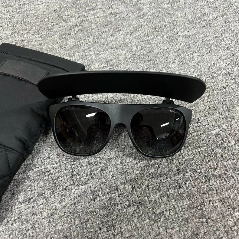 Chanel limited edition chanel flip sunglasses Size ONE SIZE - 2 Thumbnail