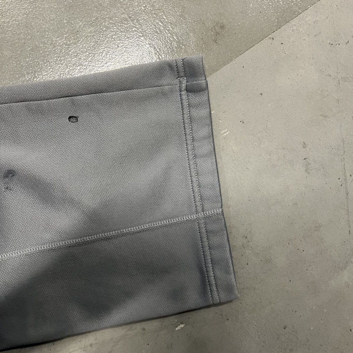 Adidas × Vintage crazy Vintage Y2K/2000s Baggy Grey Adidas Striped Trackpants! Size US 32 / EU 48 - 7 Thumbnail