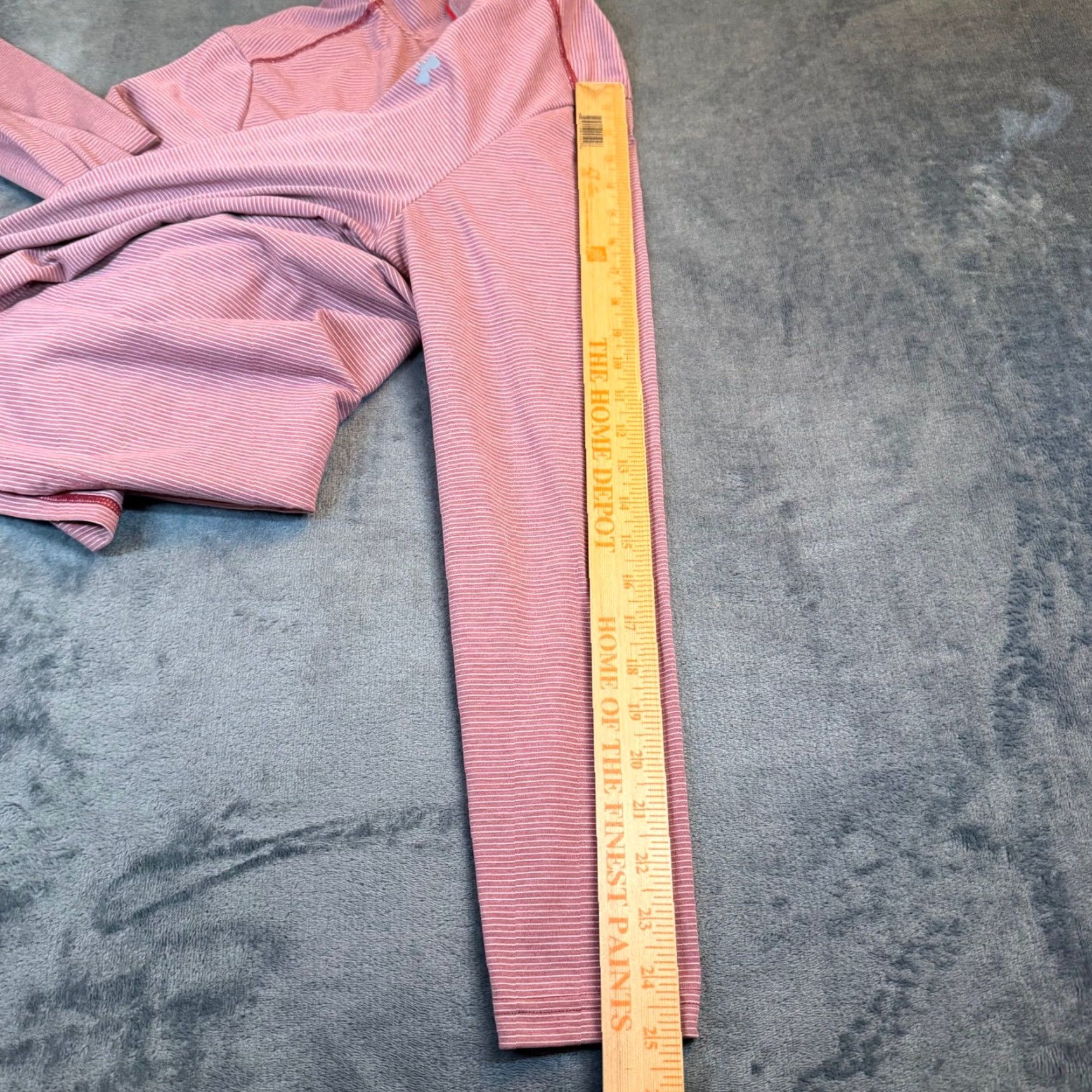 Under Armour Under Armour HeatGear Run Shirt Mens M 1/4 Zip Red Striped Pullover Long Sleeve Athletic Moisture Wicking breathable Zip up Size US M / EU 48-50 / 2 - 7 Thumbnail