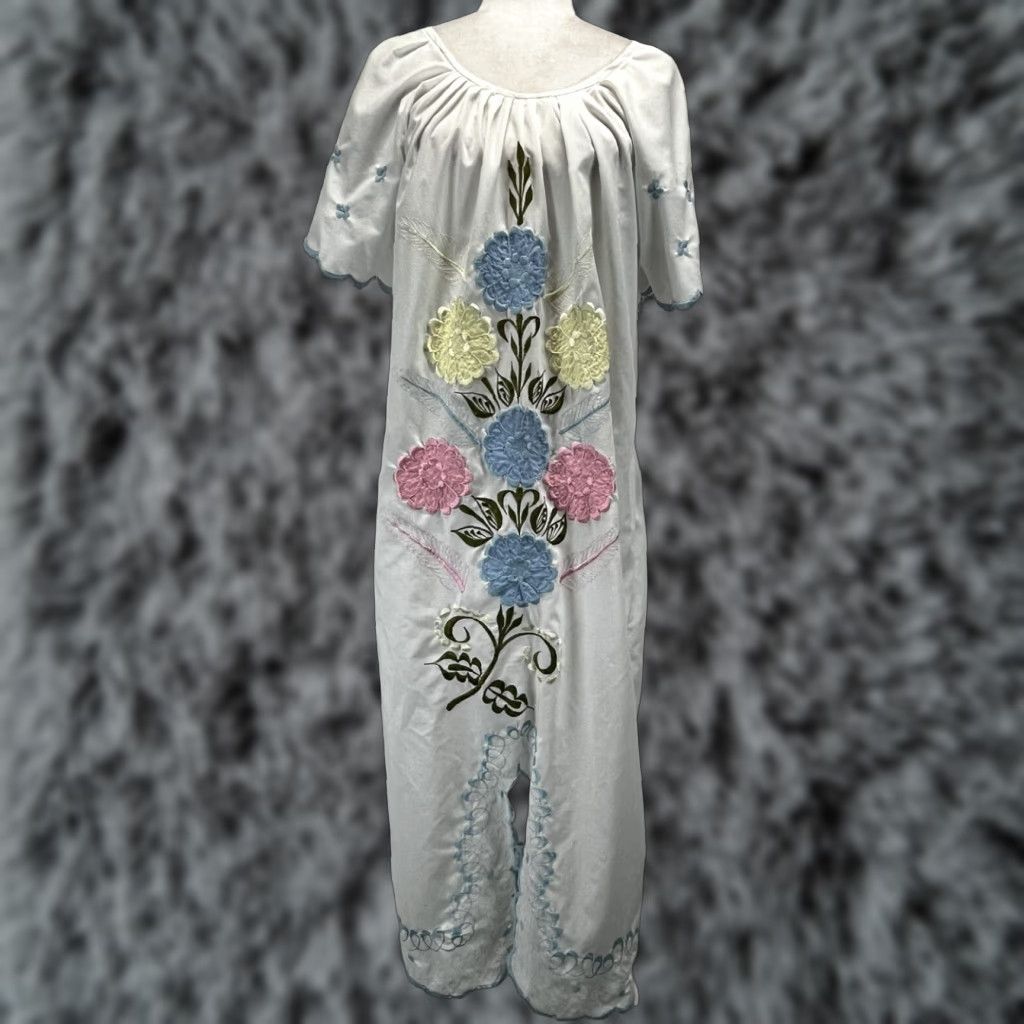 Mexican Style Floral Embroidered Maxi Dress White Large Womens Long Sleeve
