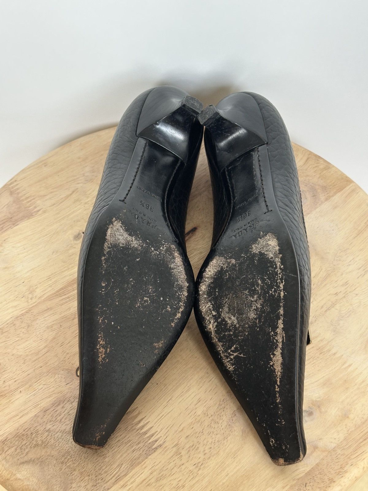 Designer × Prada Prada leather pumps heels Size US 6.5 / IT 36.5 - 7 Thumbnail