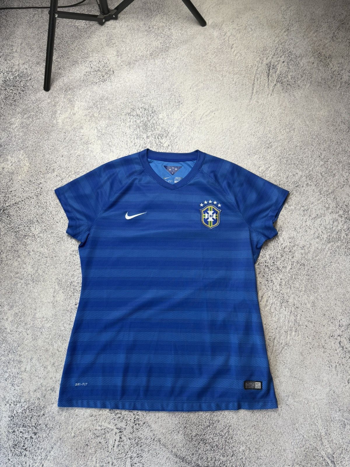 Nike BRAZIL 2014 AWAY FOOTBALL SHIRT SOCCER JERSEY NIKE XL WOMEN Size XL / US 12-14 / IT 48-50 - 1 Thumbnail