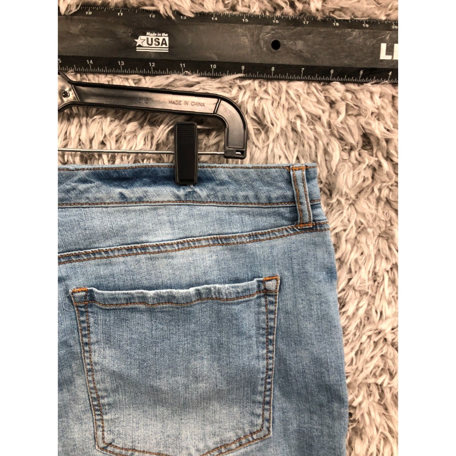 Energie Energie Shorts Womens Plus Size 18 Mid Rise Medium Wash Blue Raw Hem Denim 5-Pocket Logo Size 40" / US 18 - 5 Thumbnail