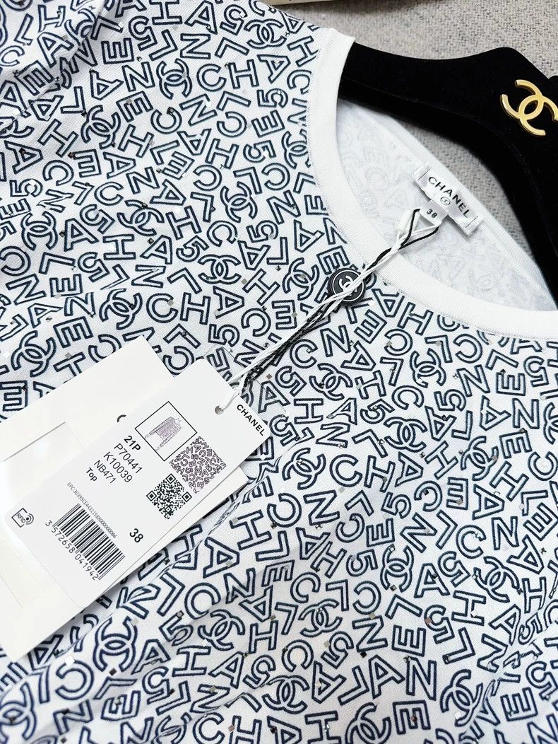Chanel Chanel 21p full print blue double C sequin logo long-sleev Size XS / US 0-2 / IT 36-38 - 5 Thumbnail