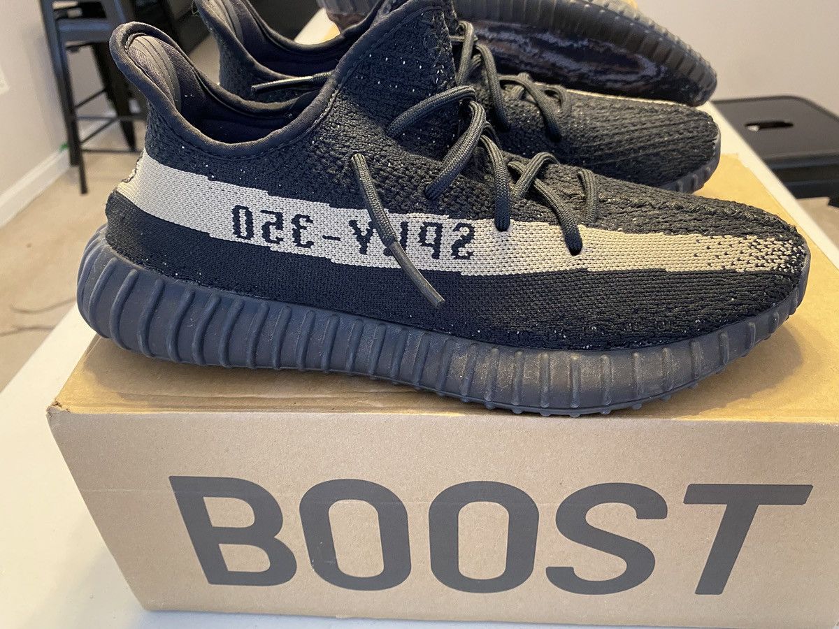 Yeezy Yeezy 350 Olive Size US 10 / EU 43 - 2 Thumbnail