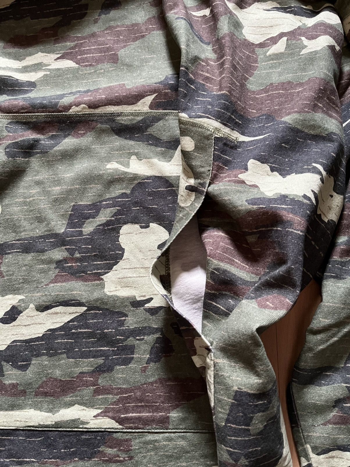 Acne Studios Acne studios green gem stone camouflage camo Hoodie size M Size US M / EU 48-50 / 2 - 5 Thumbnail