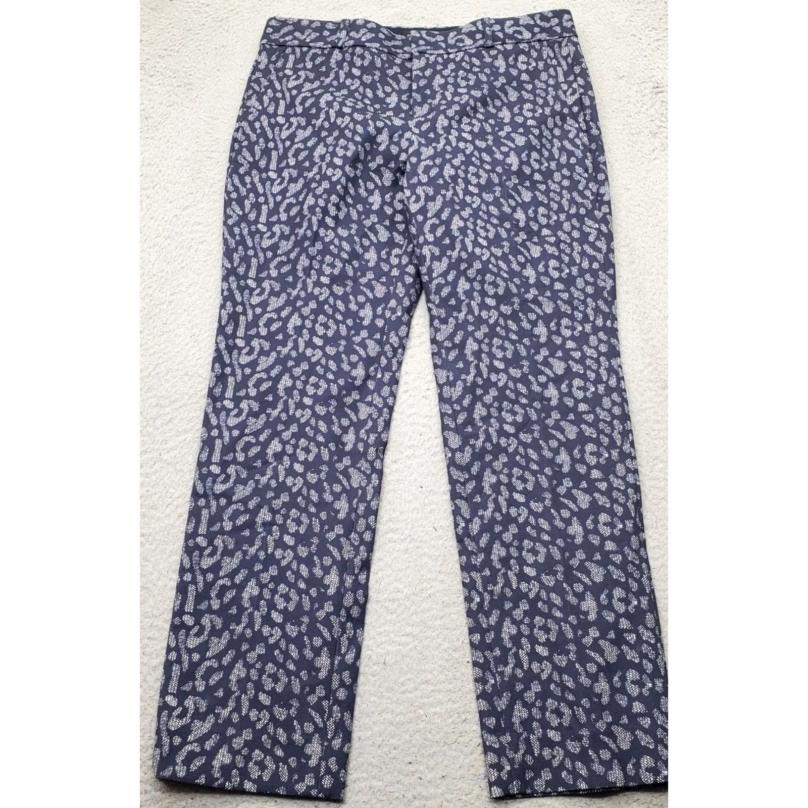 Banana Republic Banana Republic Womens 6P Chino Pants: Multi Animal Print Stretch Easy Care 27.25" Inseam Flat Front Pockets Regular 31.5" Waist 36.25" Outseam Size 28" / US 6 / IT 42 - 2 Thumbnail