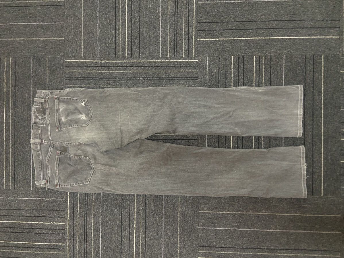 Burberry Vintage Burberry black label distressed denim jeans Size US 30 / EU 46 - 17 Thumbnail