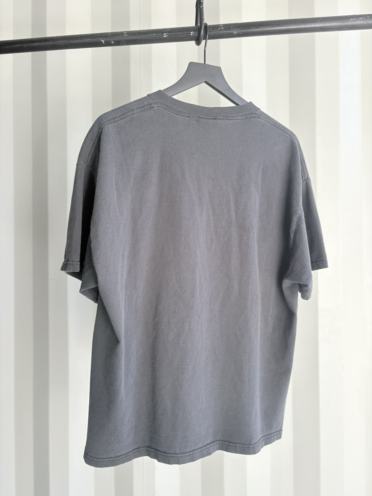 Band Tees Vintage Fender Looking for Groupie Shirt Faded Band Grunge Size US XL / EU 56 / 4 - 4 Thumbnail