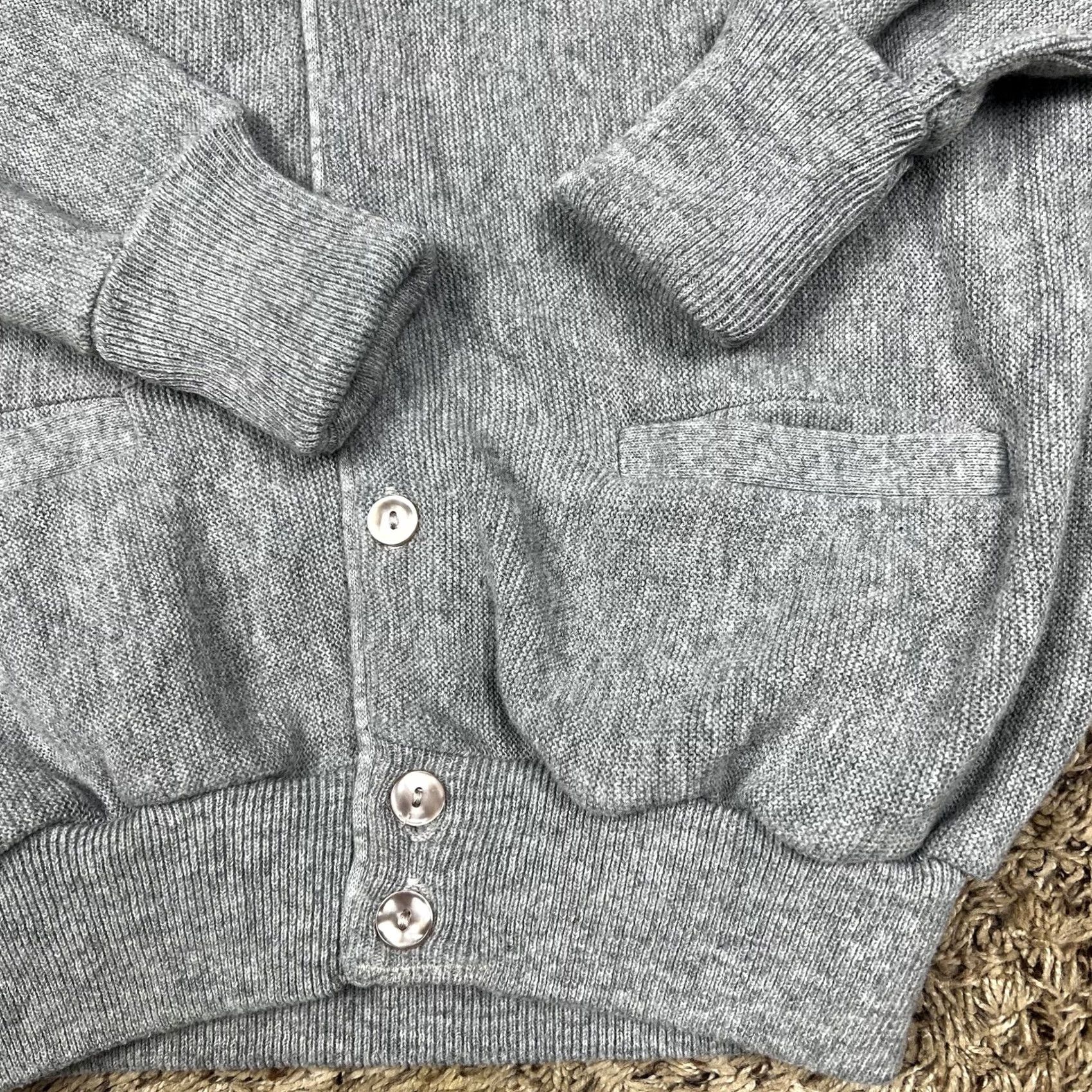 Jockey VINTAGE Jockey Cardigan Sweater Mens Medium V-Neck Button Front 80s Gray Made in USA Size US M / EU 48-50 / 2 - 5 Thumbnail